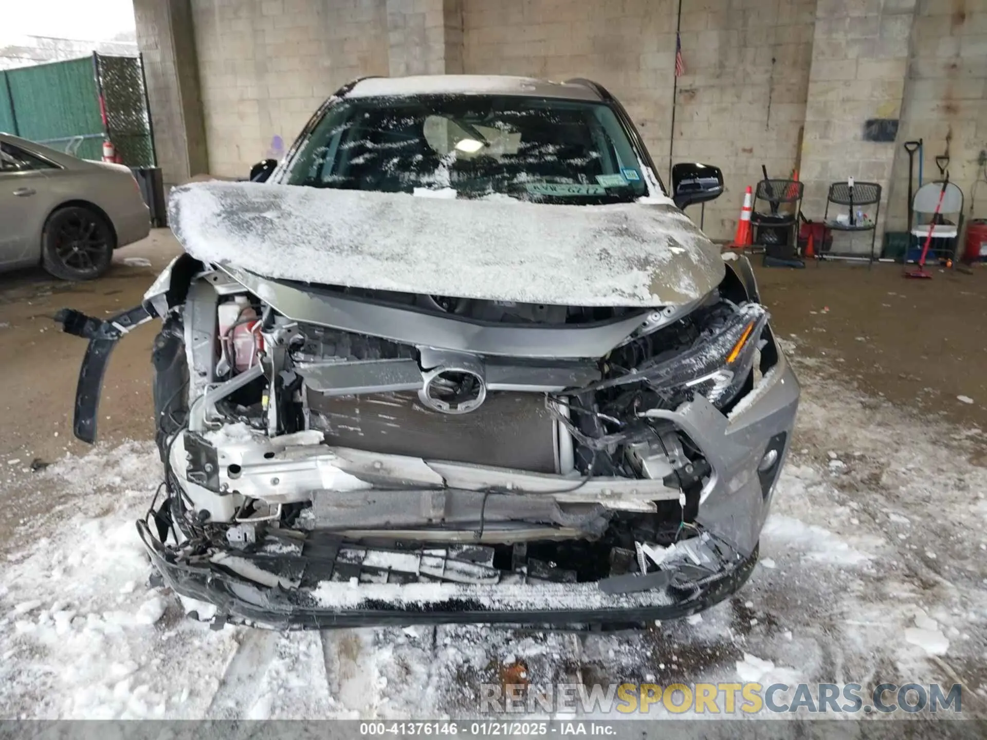 12 fotografías del automóvil dañado 2T3A1RFV3KW064119 TOYOTA RAV4 2019