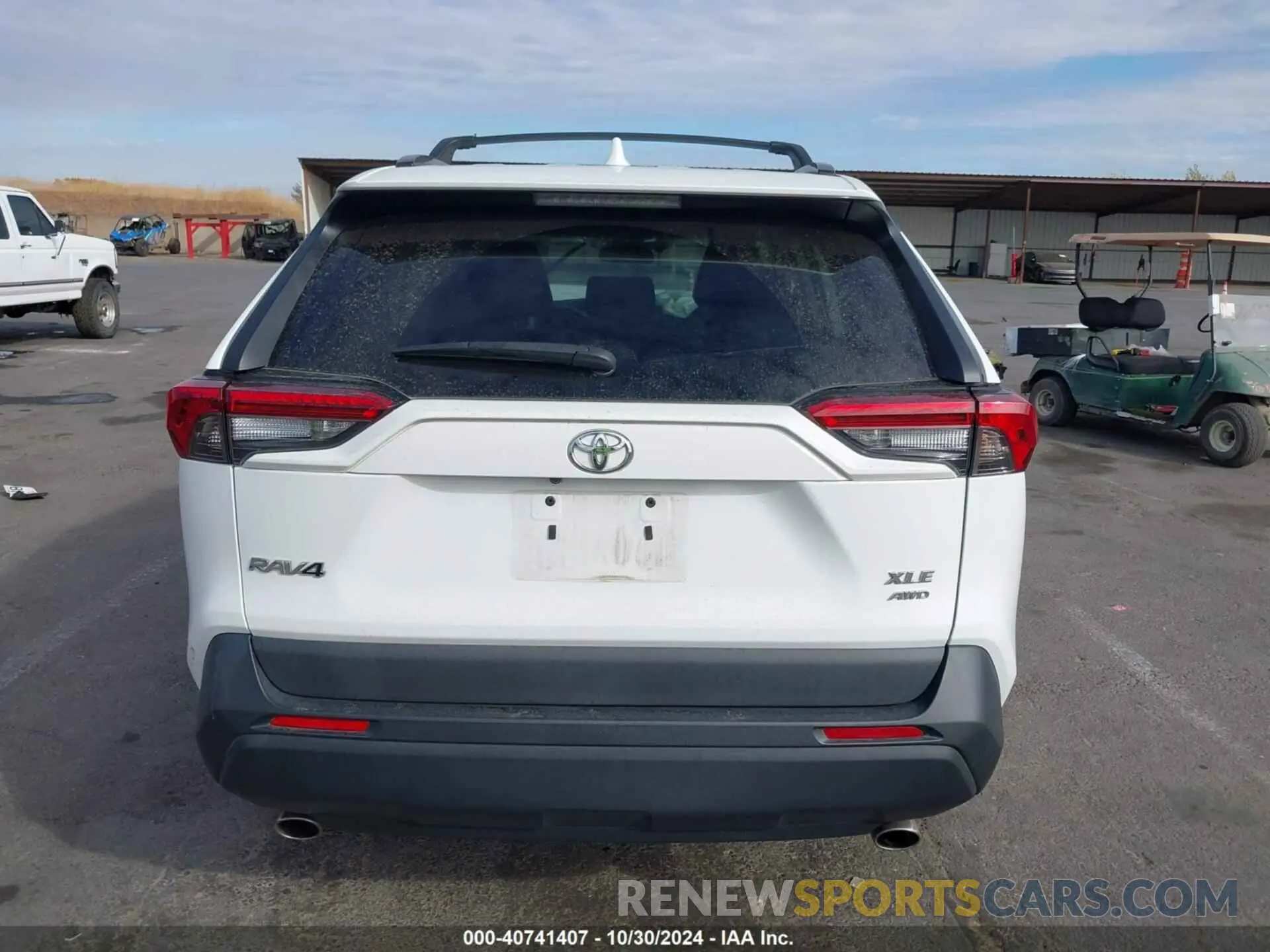 16 fotografías del automóvil dañado 2T3A1RFV4KC050778 TOYOTA RAV4 2019