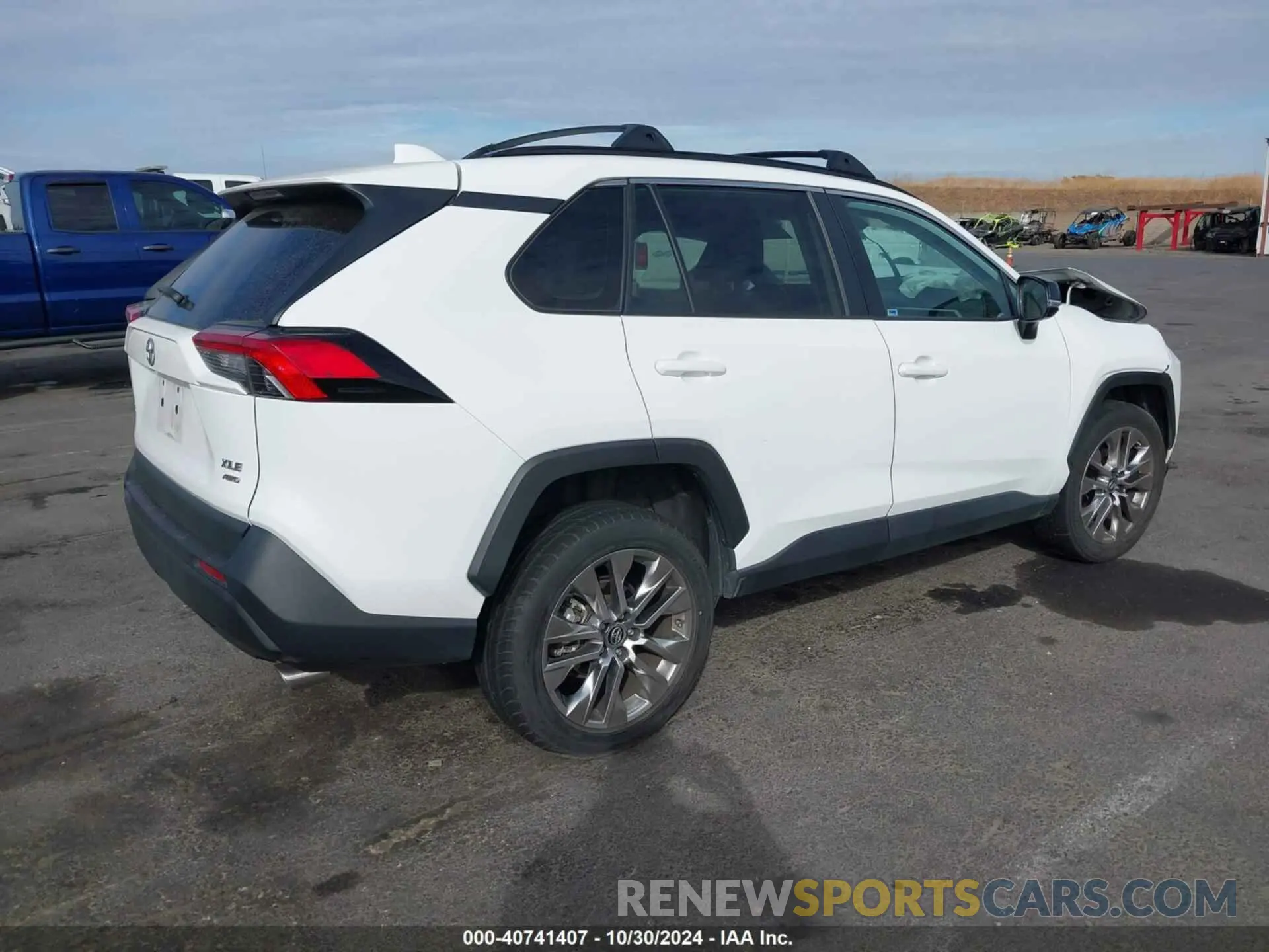 4 fotografías del automóvil dañado 2T3A1RFV4KC050778 TOYOTA RAV4 2019