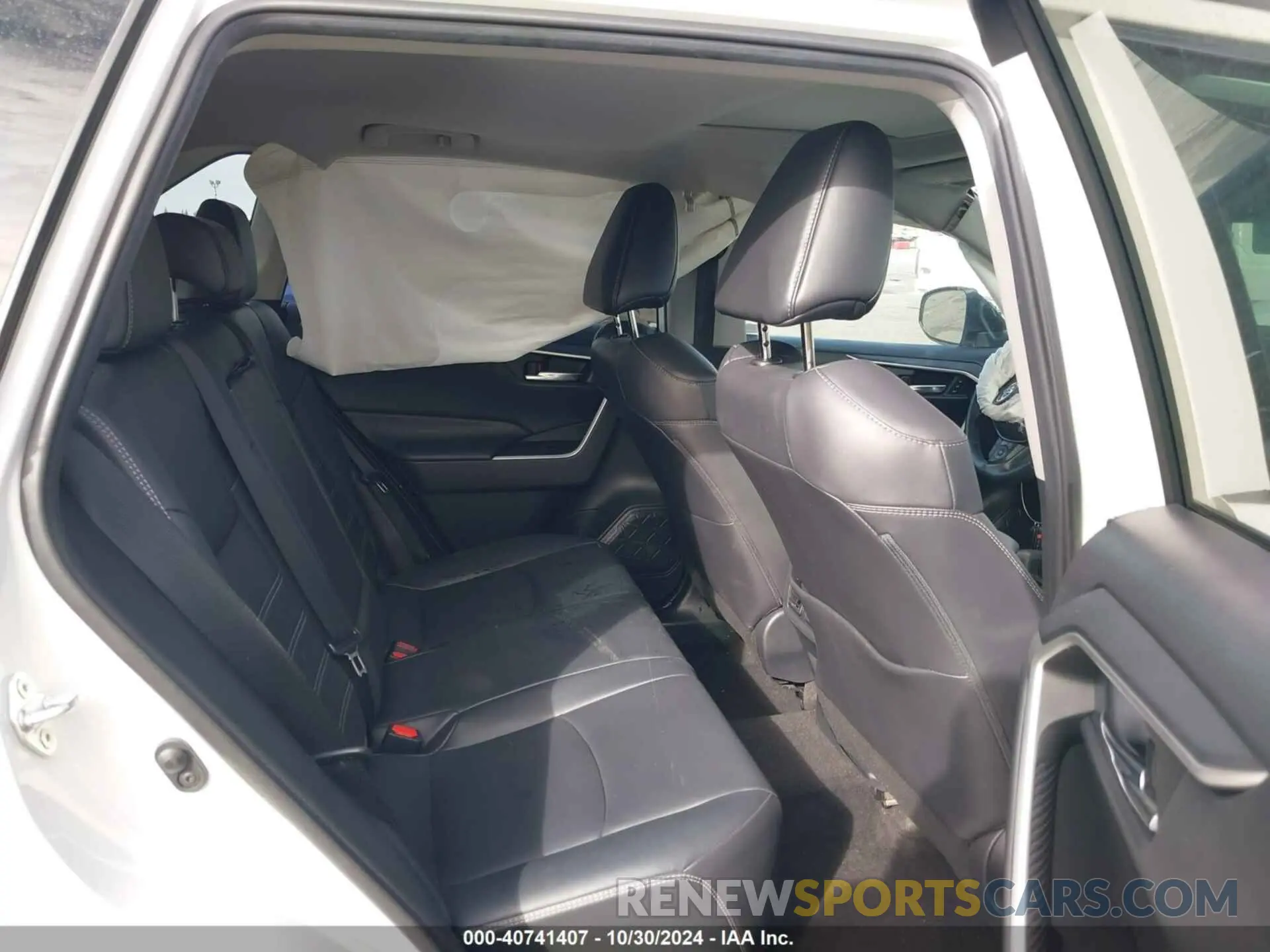 8 fotografías del automóvil dañado 2T3A1RFV4KC050778 TOYOTA RAV4 2019