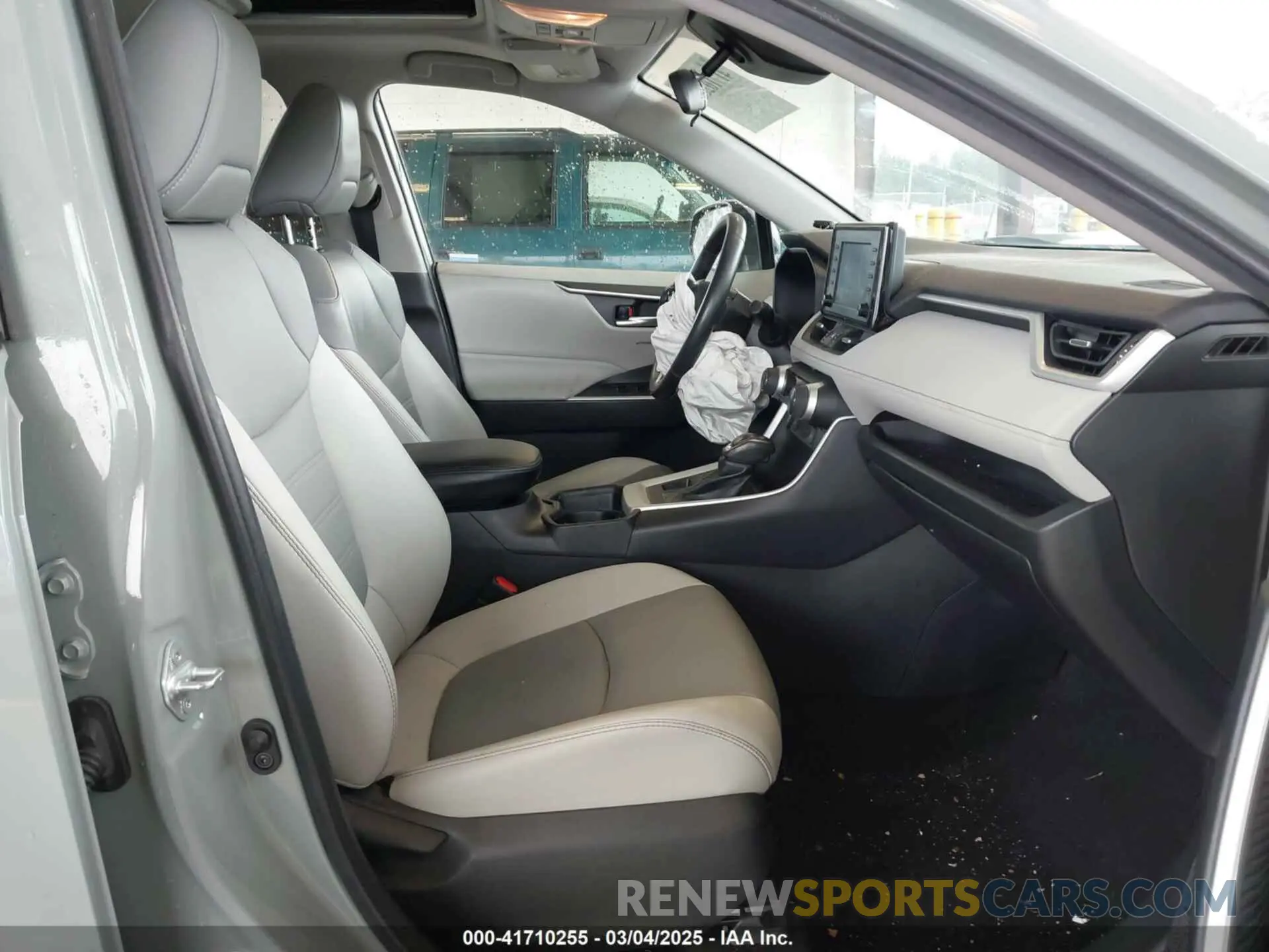 5 fotografías del automóvil dañado 2T3A1RFV4KW081334 TOYOTA RAV4 2019