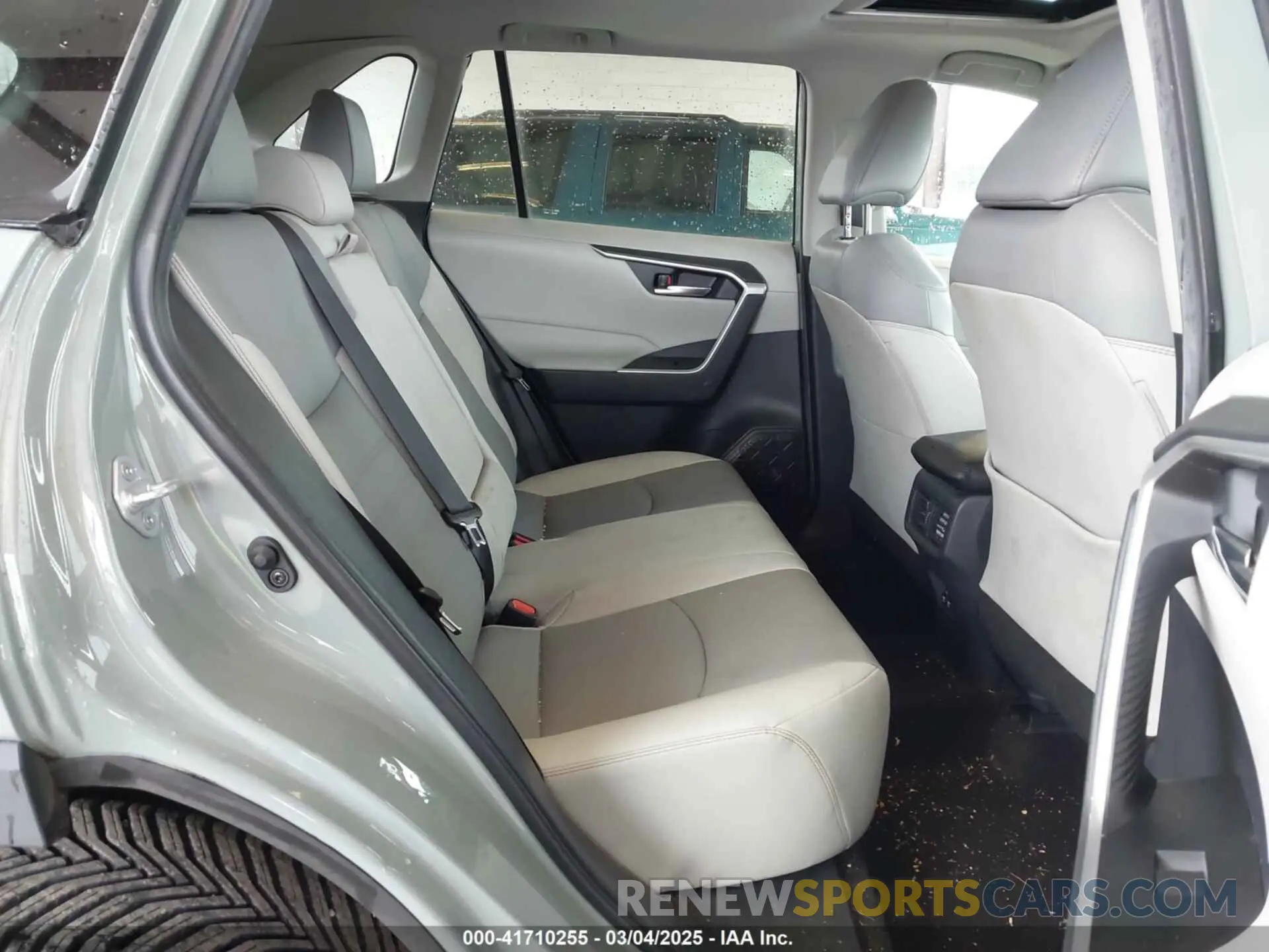 8 fotografías del automóvil dañado 2T3A1RFV4KW081334 TOYOTA RAV4 2019