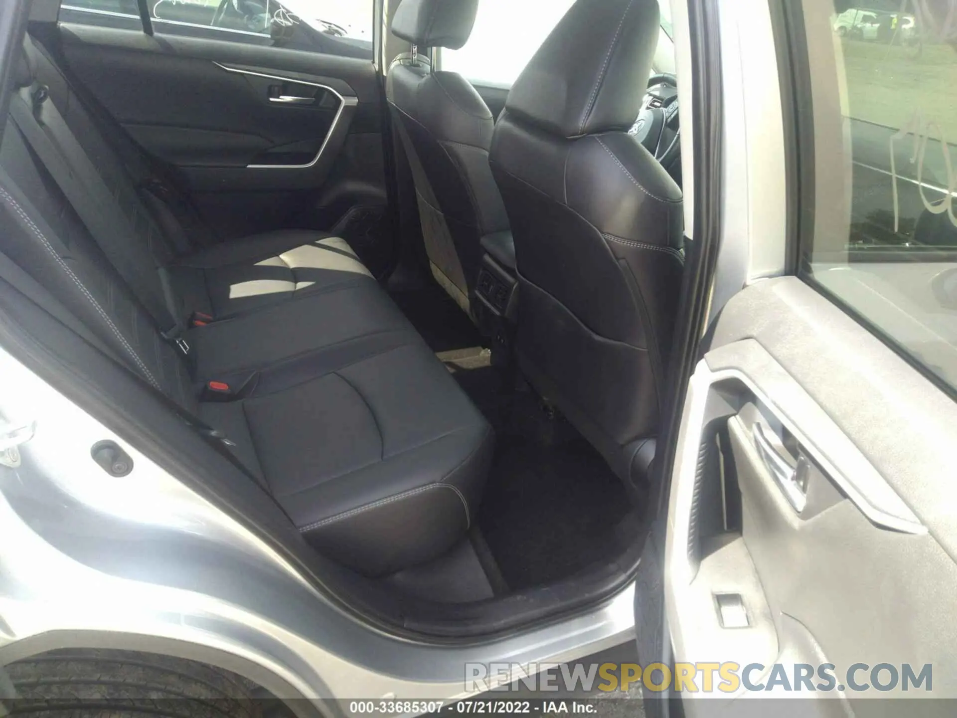 8 fotografías del automóvil dañado 2T3A1RFV5KC034525 TOYOTA RAV4 2019