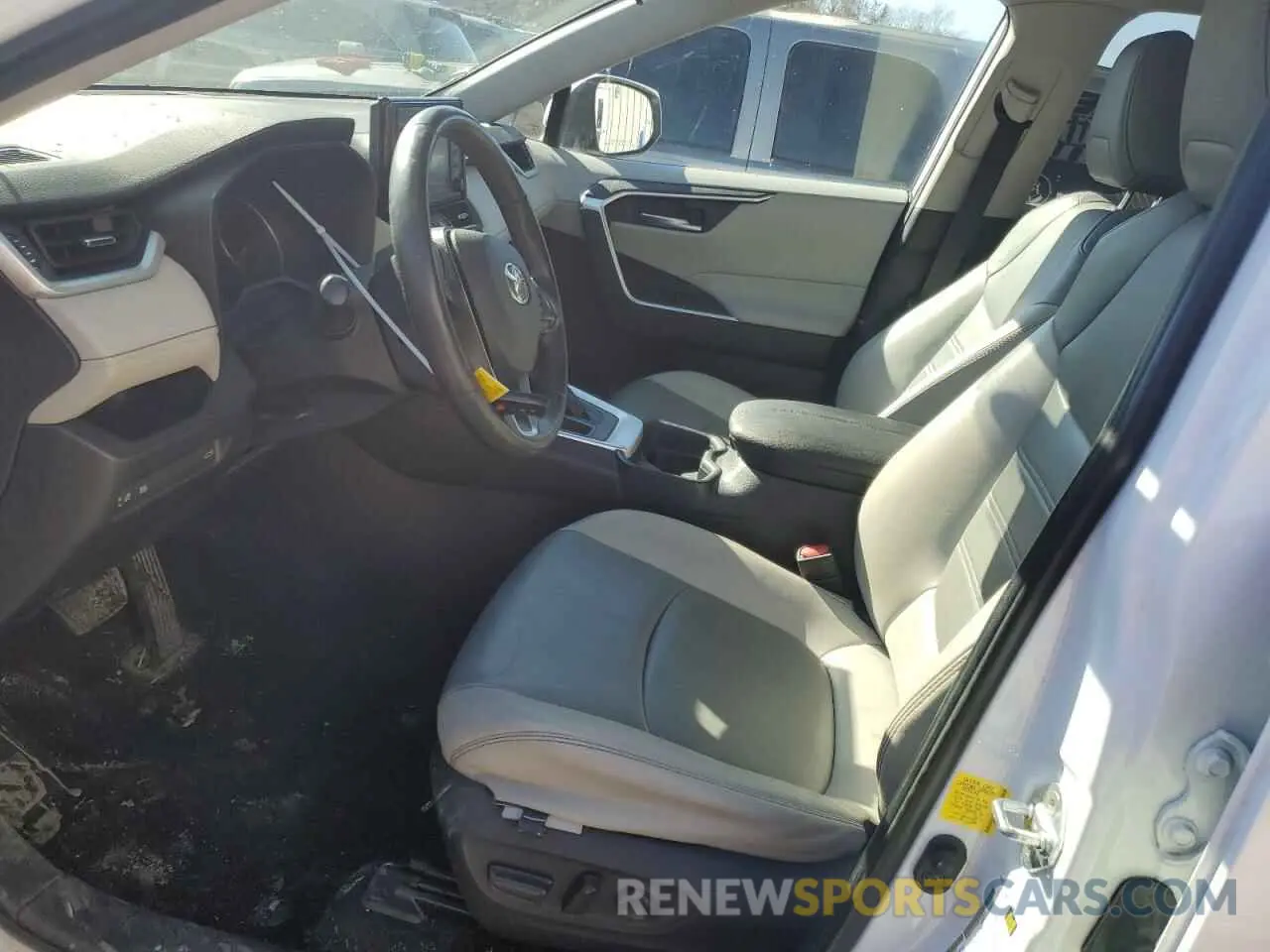 7 fotografías del automóvil dañado 2T3A1RFV5KW042879 TOYOTA RAV4 2019