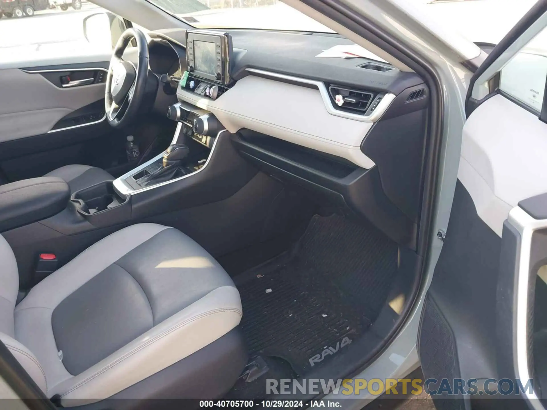 5 fotografías del automóvil dañado 2T3A1RFV5KW045569 TOYOTA RAV4 2019