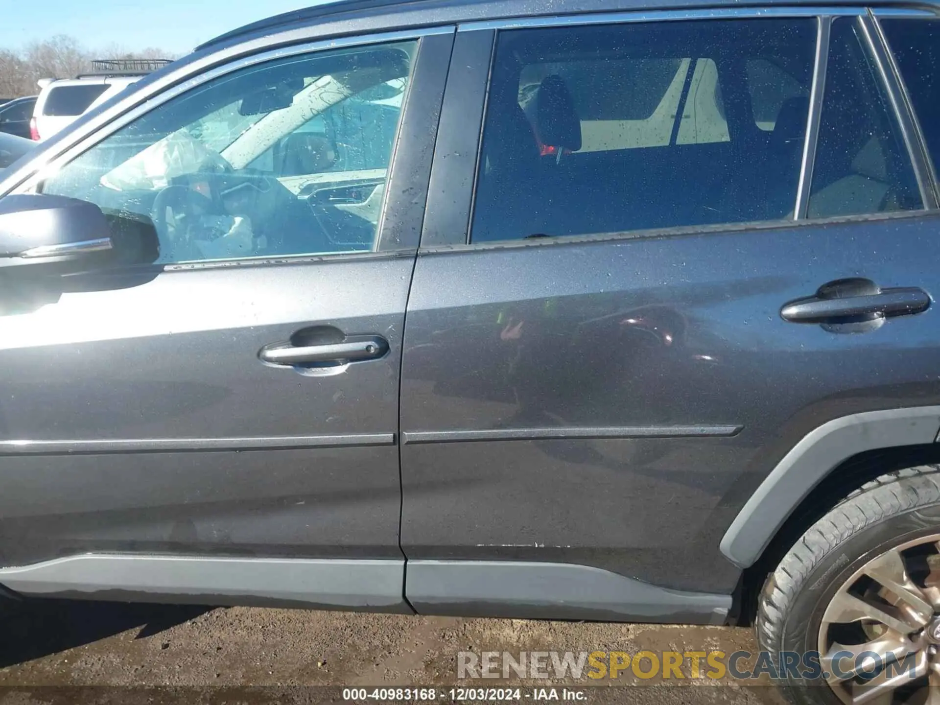 15 fotografías del automóvil dañado 2T3A1RFV6KC051950 TOYOTA RAV4 2019
