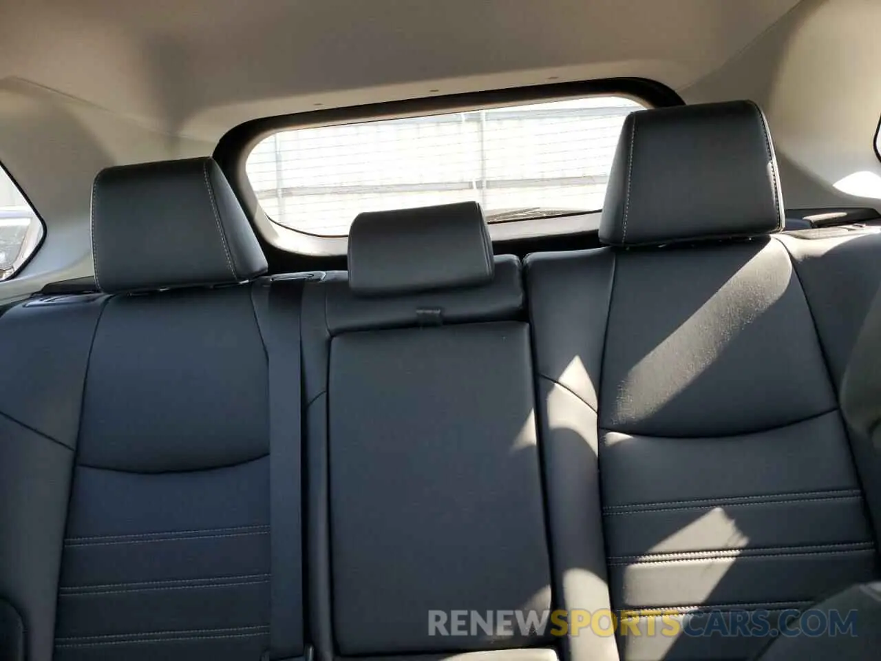 10 fotografías del automóvil dañado 2T3A1RFV7KC030881 TOYOTA RAV4 2019