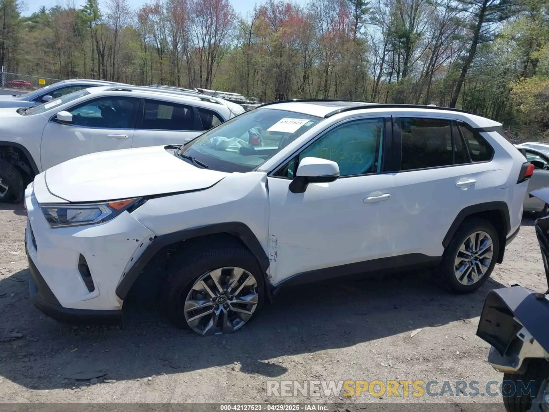 15 fotografías del automóvil dañado 2T3A1RFV8KW063483 TOYOTA RAV4 2019