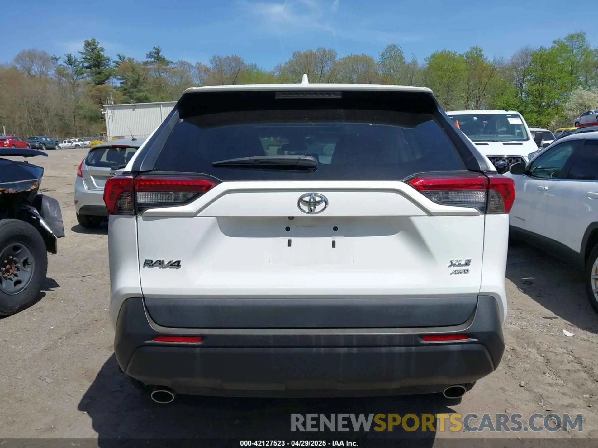 17 fotografías del automóvil dañado 2T3A1RFV8KW063483 TOYOTA RAV4 2019