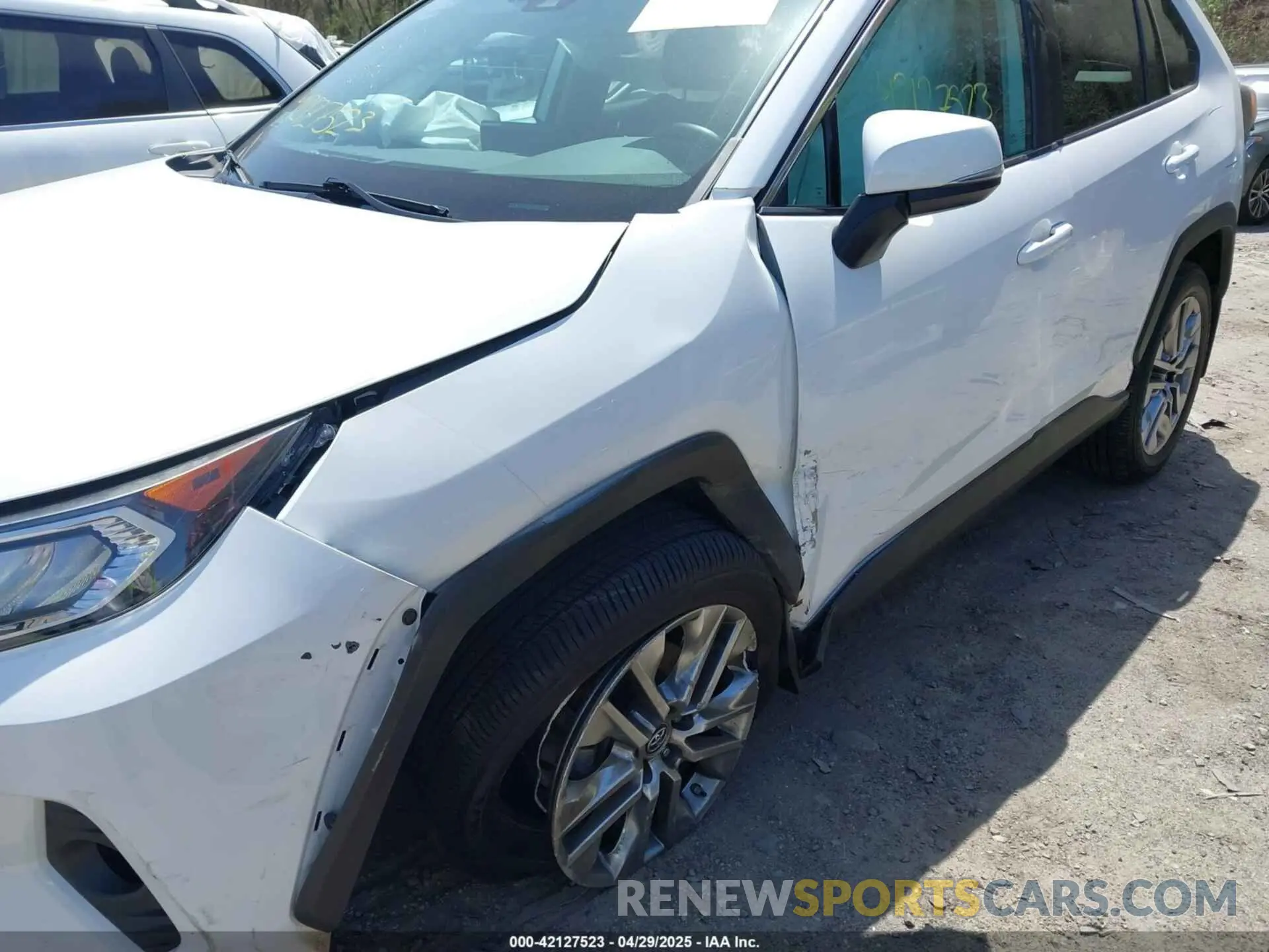 6 fotografías del automóvil dañado 2T3A1RFV8KW063483 TOYOTA RAV4 2019