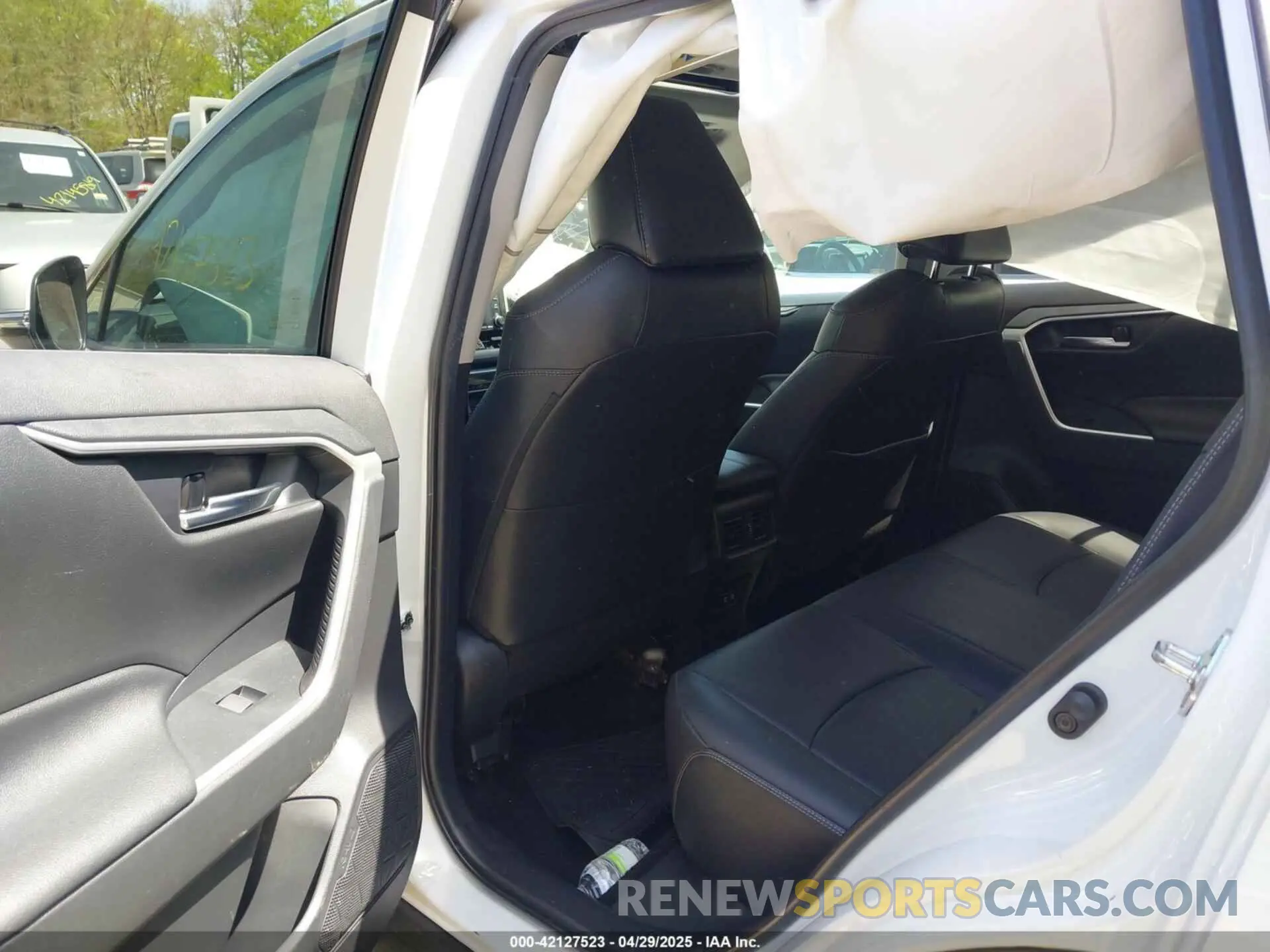 8 fotografías del automóvil dañado 2T3A1RFV8KW063483 TOYOTA RAV4 2019