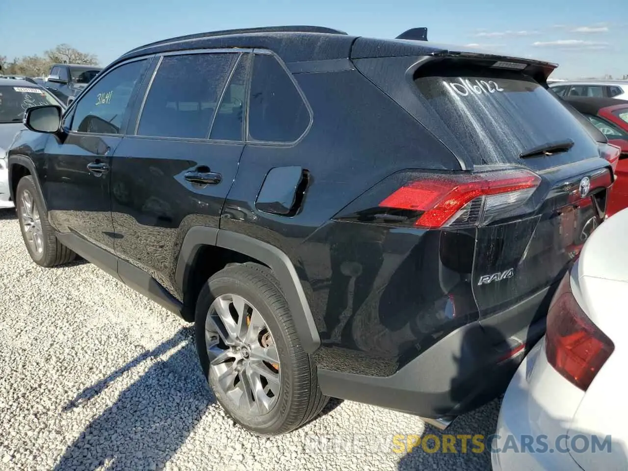 3 fotografías del automóvil dañado 2T3A1RFV8KW073849 TOYOTA RAV4 2019