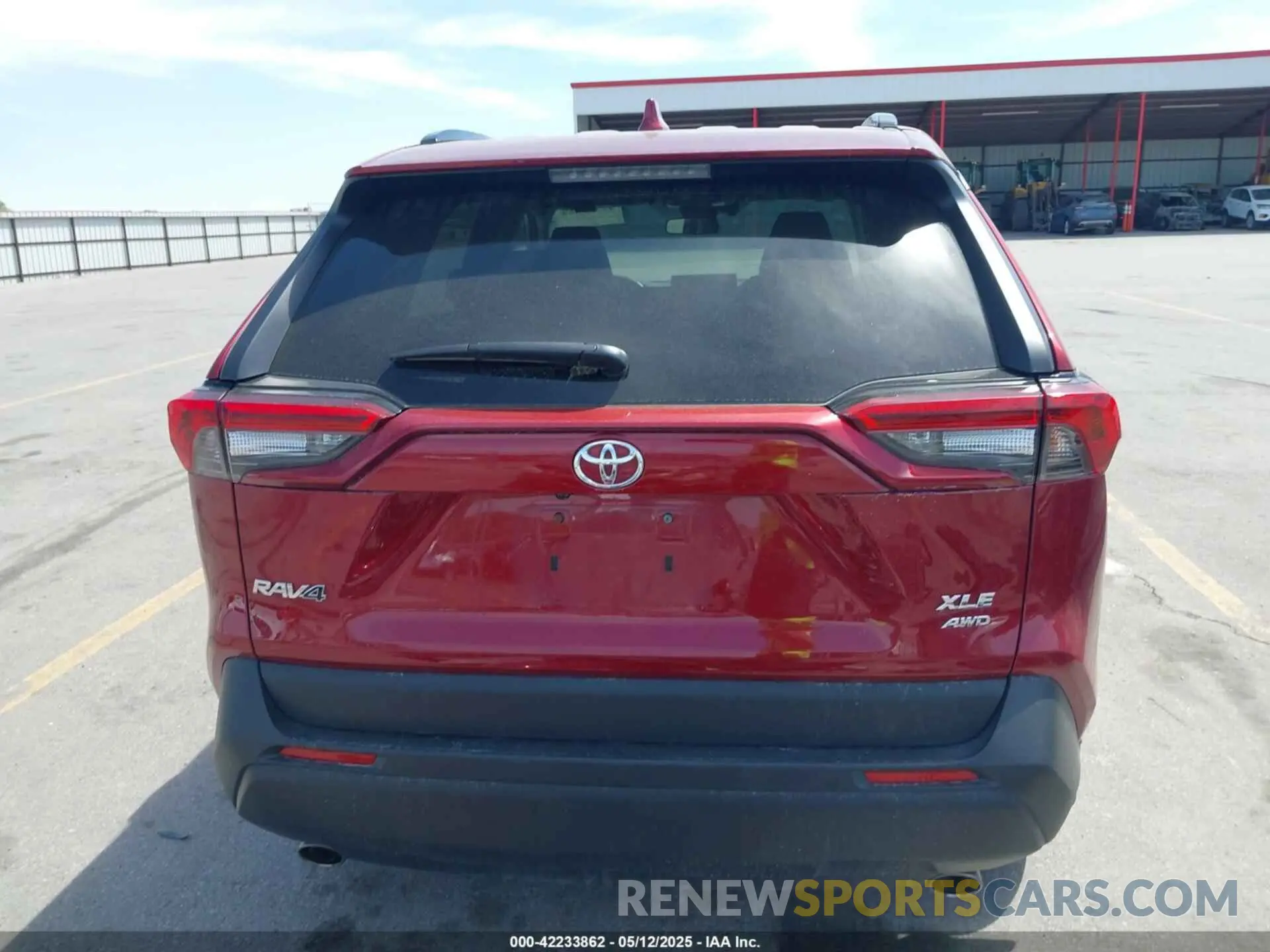 16 fotografías del automóvil dañado 2T3A1RFV8KW080641 TOYOTA RAV4 2019