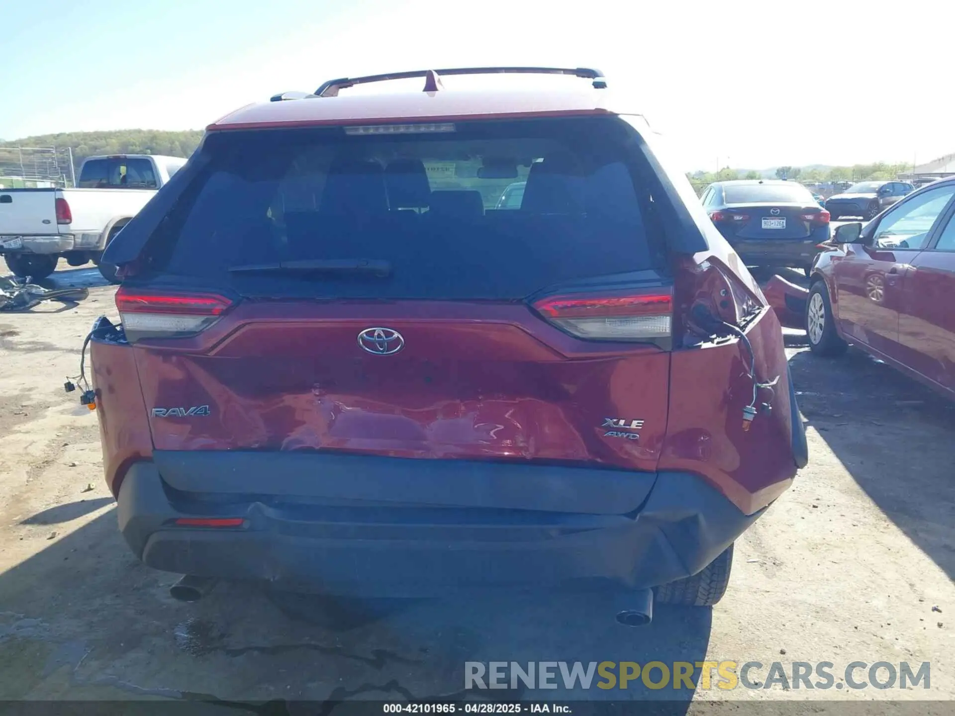 17 fotografías del automóvil dañado 2T3A1RFVXKC026386 TOYOTA RAV4 2019