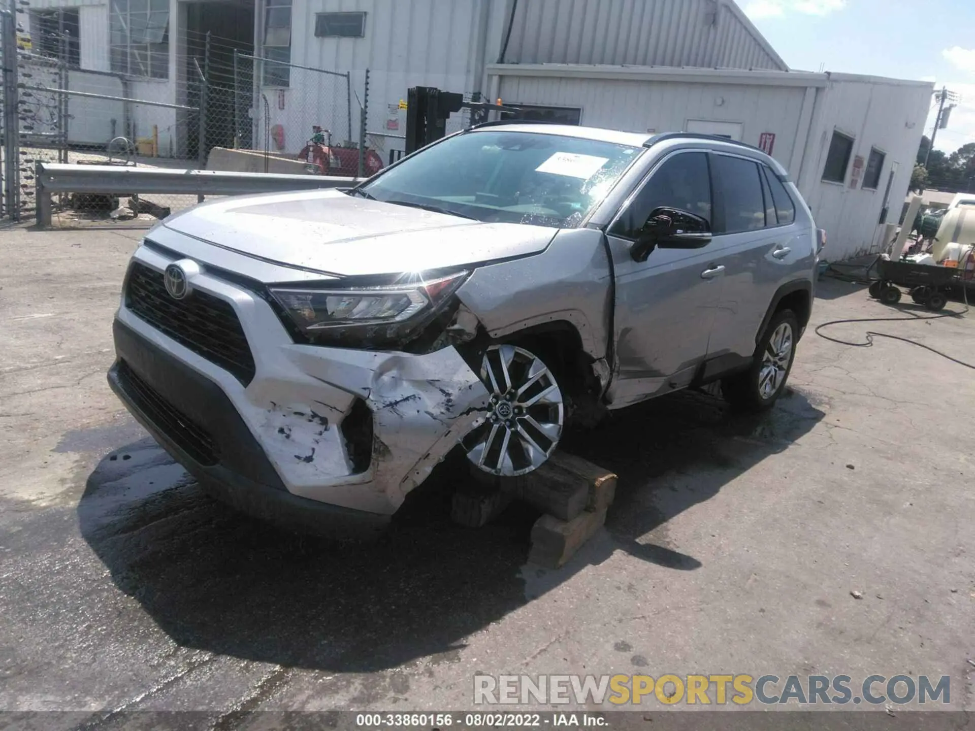 2 fotografías del automóvil dañado 2T3A1RFVXKC043690 TOYOTA RAV4 2019