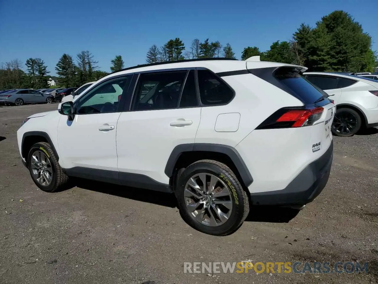 2 fotografías del automóvil dañado 2T3A1RFVXKC044970 TOYOTA RAV4 2019