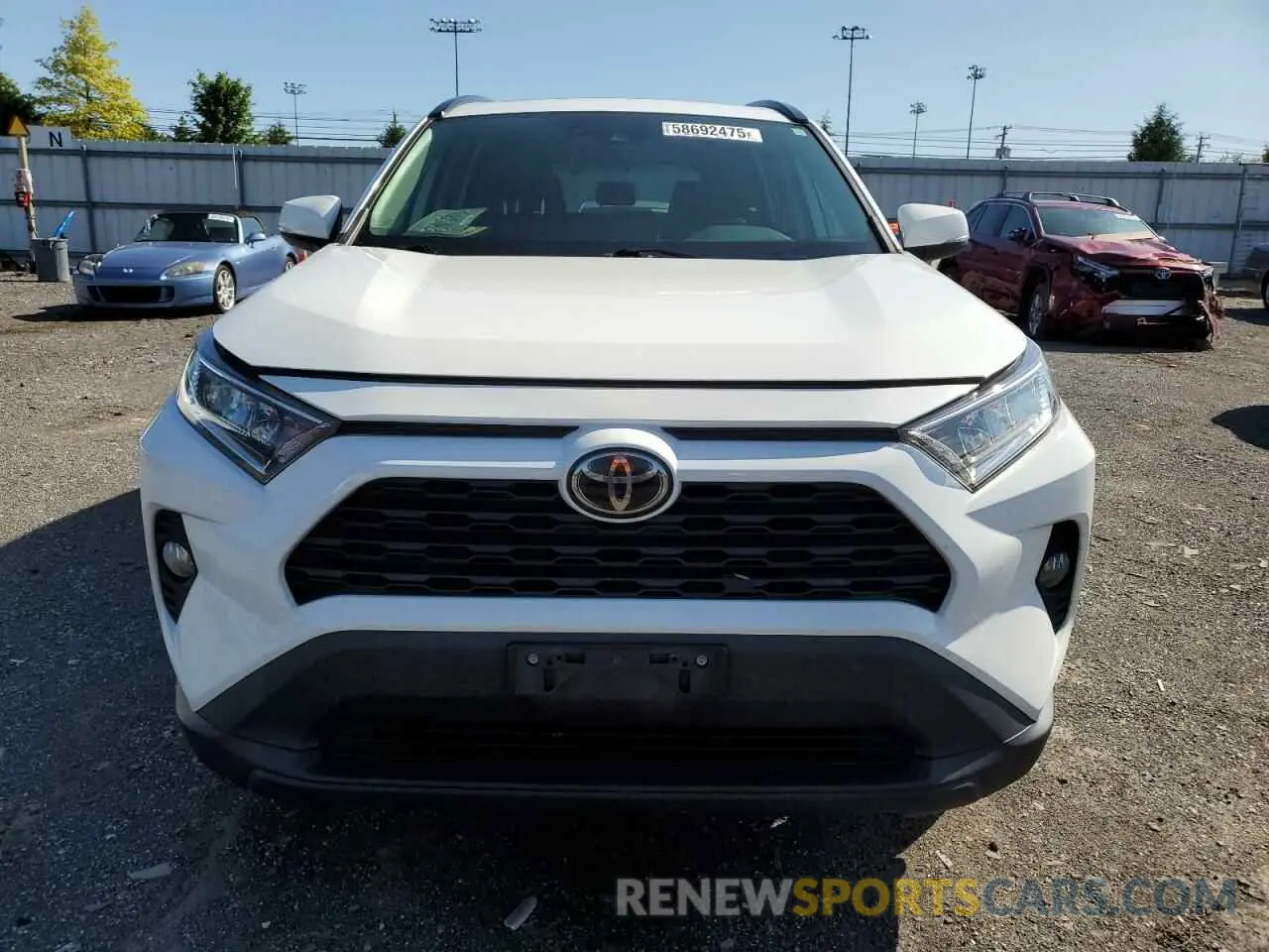 5 fotografías del automóvil dañado 2T3A1RFVXKC044970 TOYOTA RAV4 2019