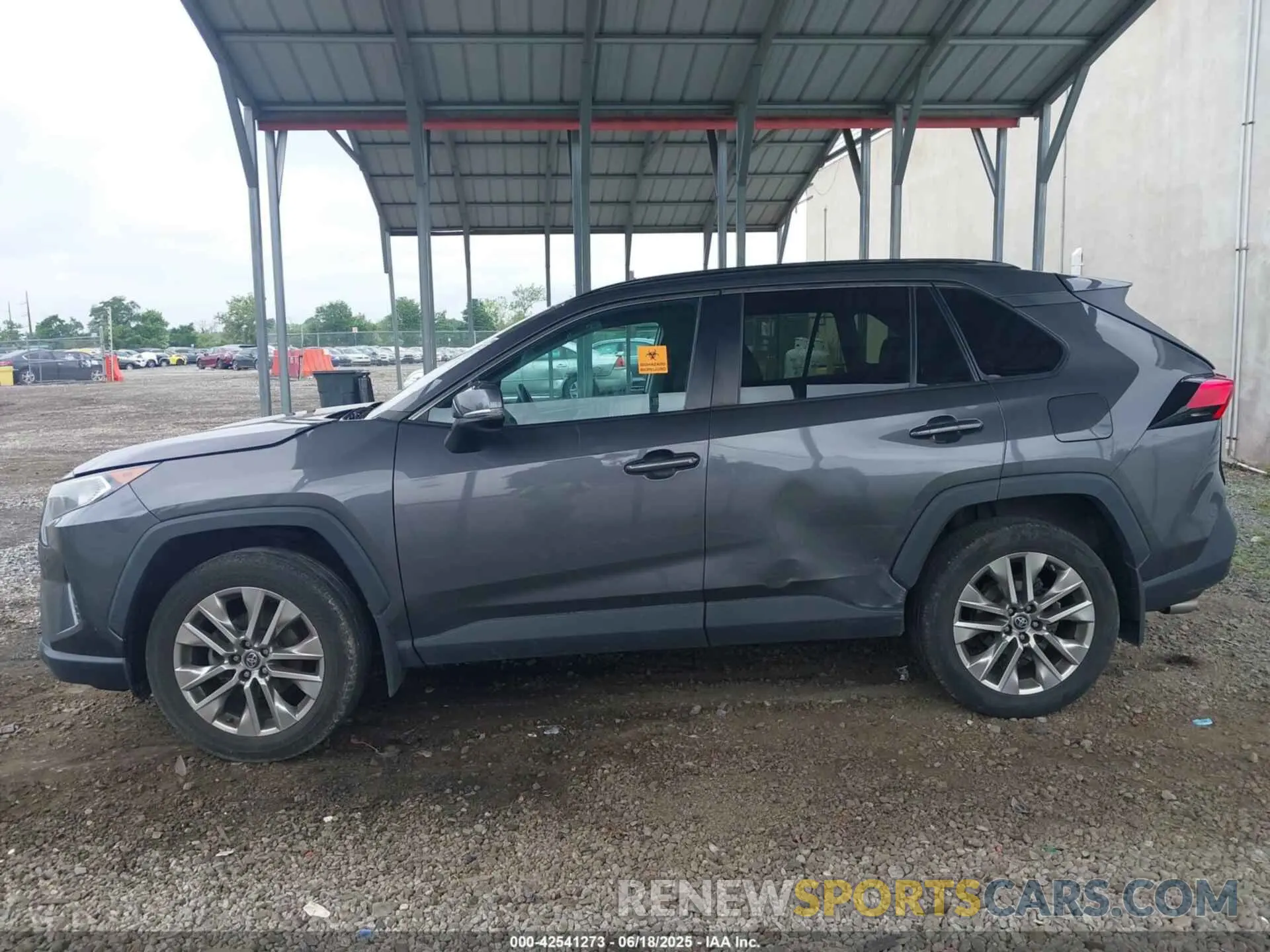 14 fotografías del automóvil dañado 2T3A1RFVXKW053134 TOYOTA RAV4 2019