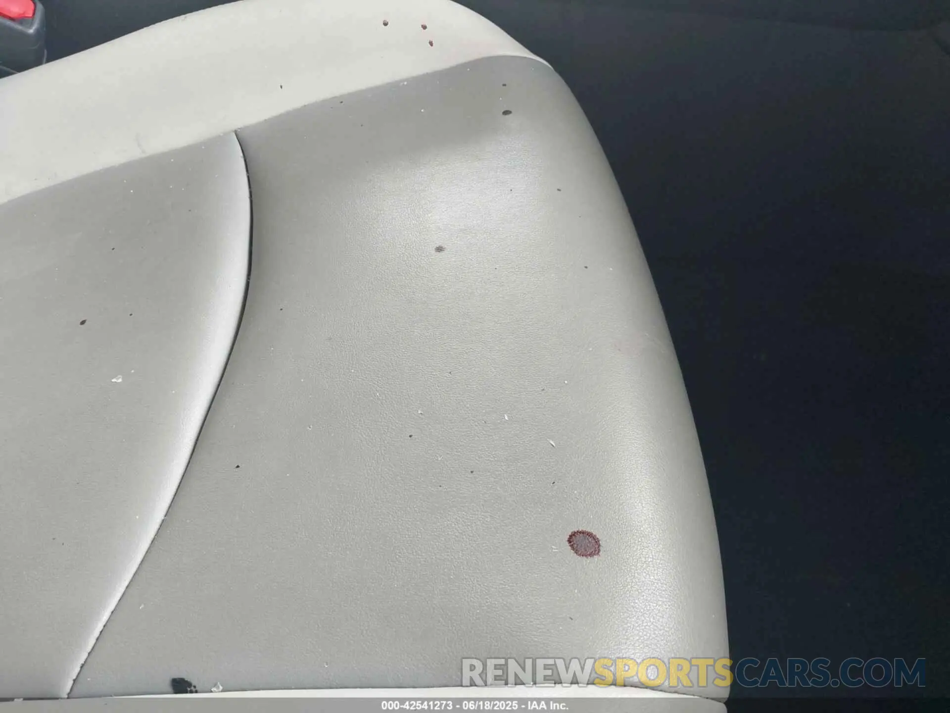 17 fotografías del automóvil dañado 2T3A1RFVXKW053134 TOYOTA RAV4 2019