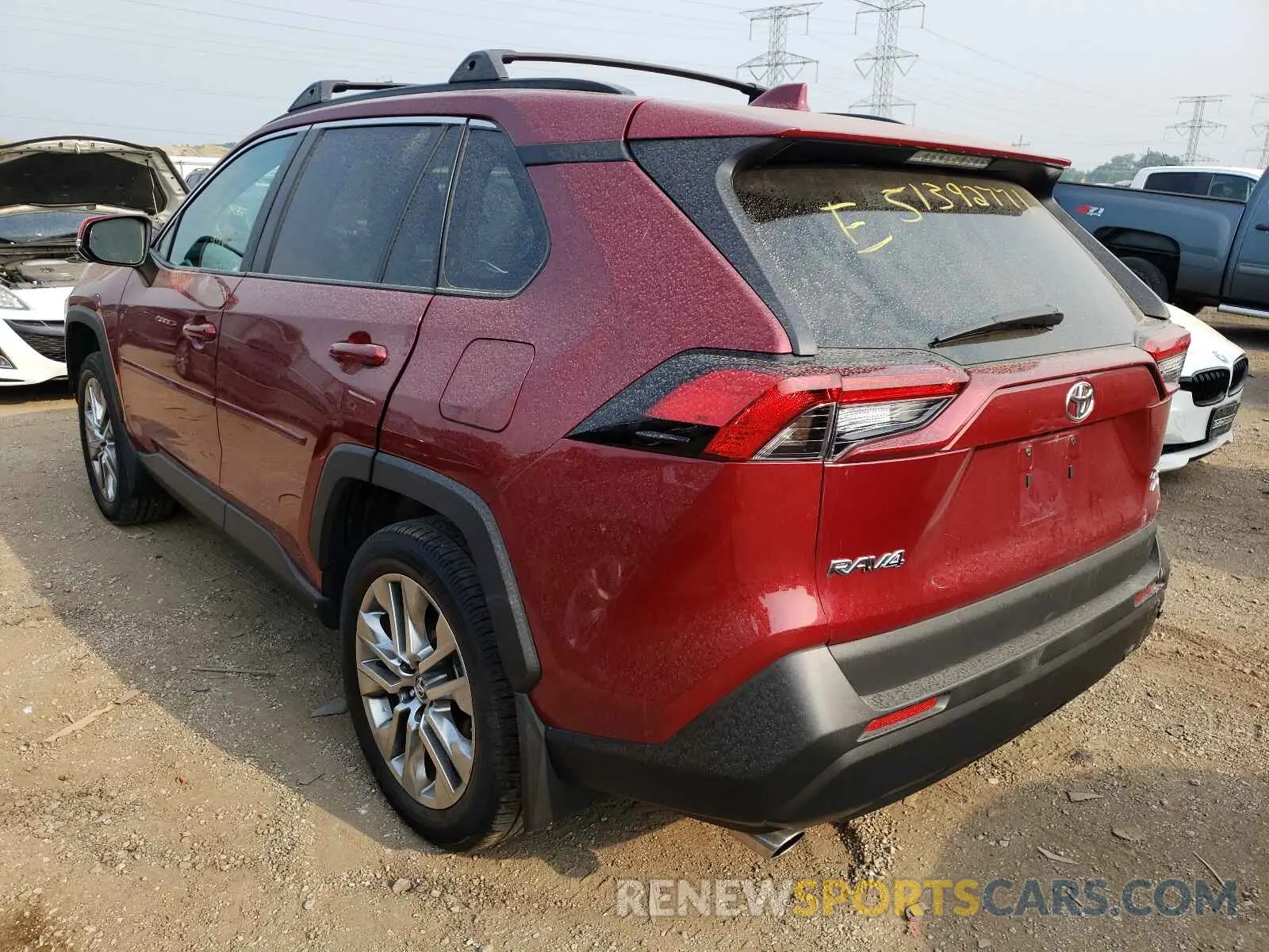3 fotografías del automóvil dañado 2T3A1RFVXKW070919 TOYOTA RAV4 2019