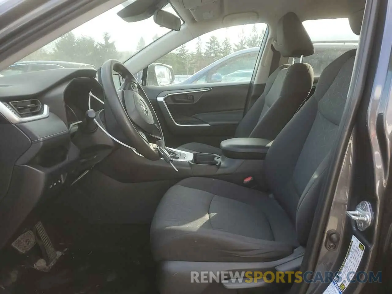 7 fotografías del automóvil dañado 2T3B1RFV0KW018655 TOYOTA RAV4 2019
