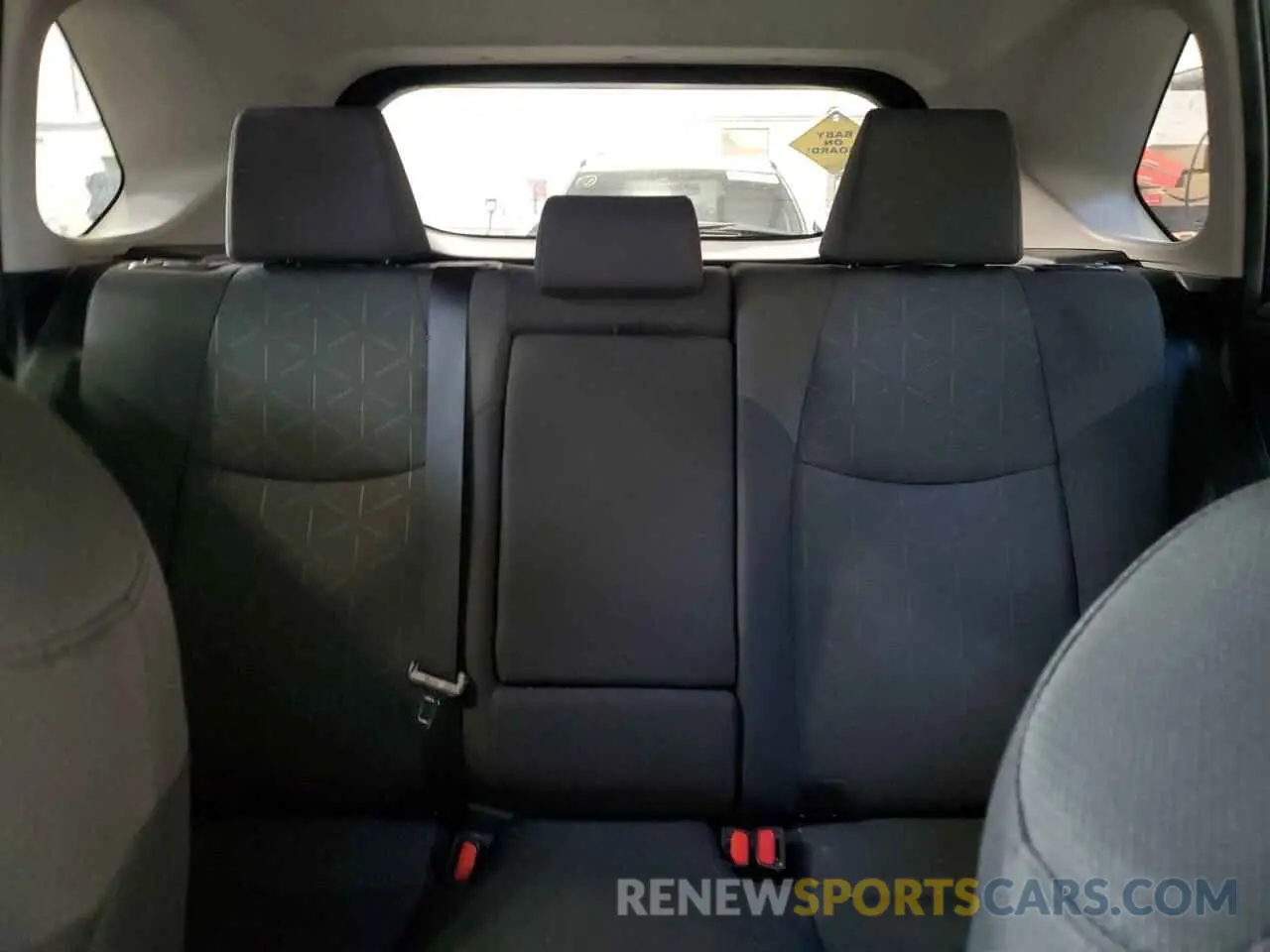 10 fotografías del automóvil dañado 2T3B1RFV8KW016135 TOYOTA RAV4 2019