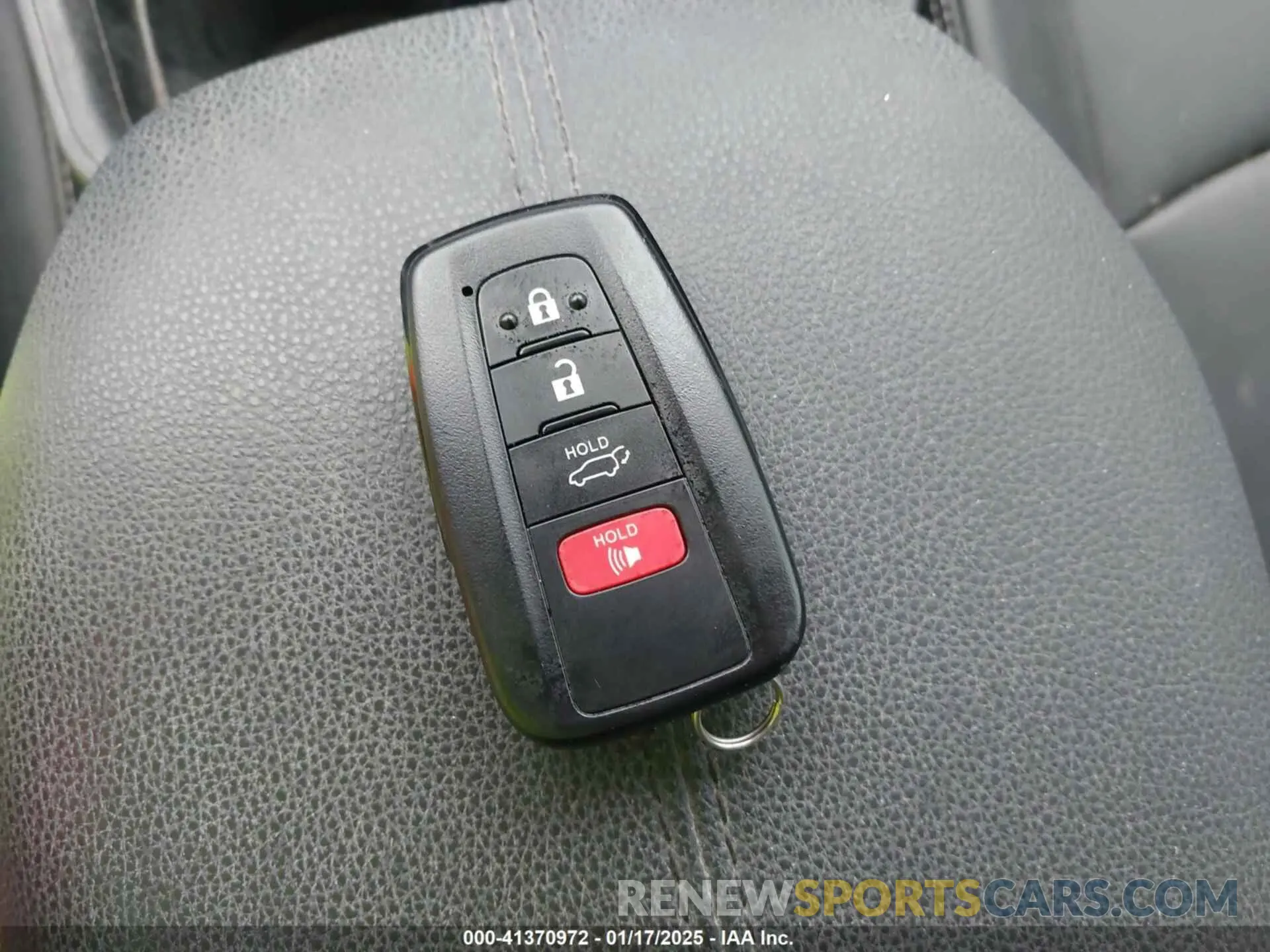 11 fotografías del automóvil dañado 2T3C1RFV3KW045496 TOYOTA RAV4 2019