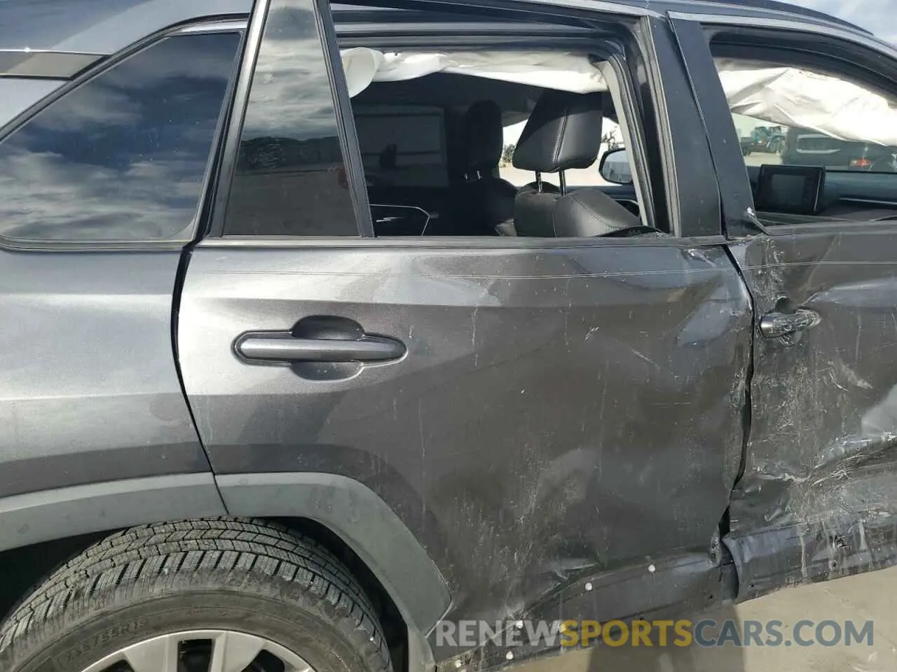 11 fotografías del automóvil dañado 2T3C1RFV5KC003039 TOYOTA RAV4 2019