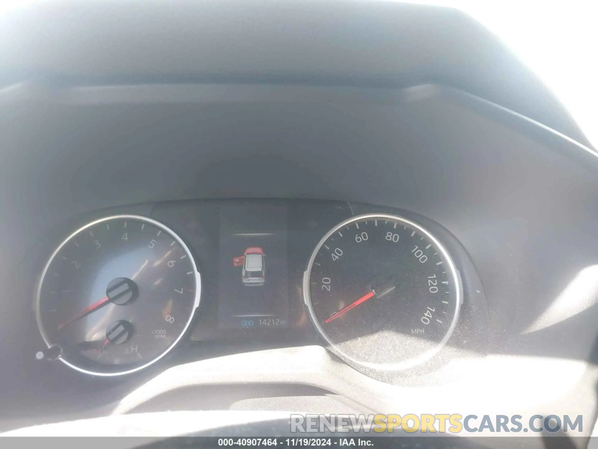14 fotografías del automóvil dañado 2T3C1RFV5KW031180 TOYOTA RAV4 2019