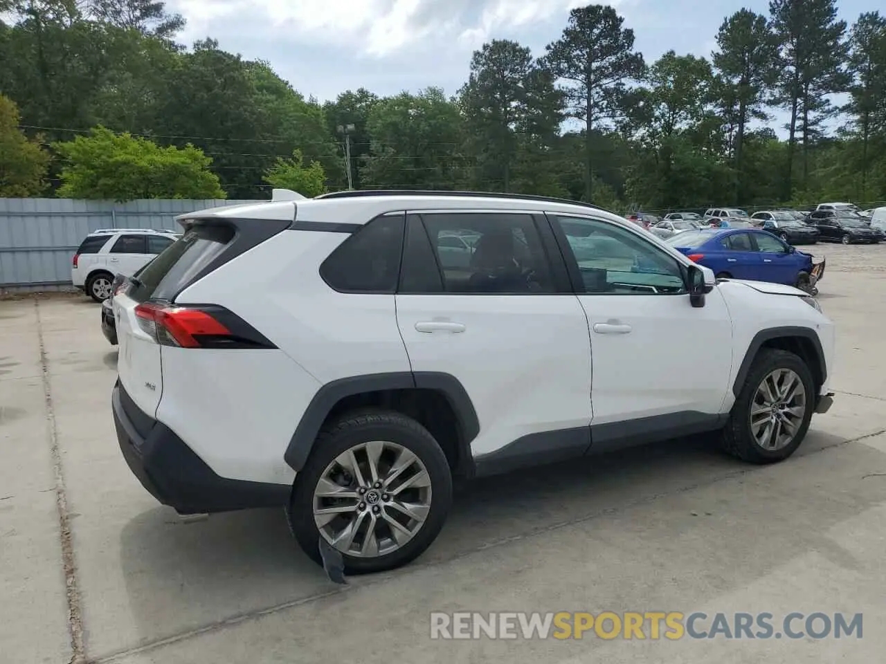 3 fotografías del automóvil dañado 2T3C1RFV5KW056435 TOYOTA RAV4 2019