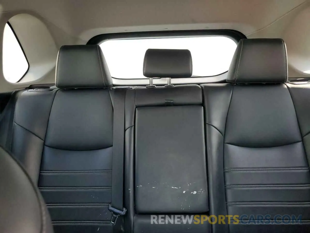 10 fotografías del automóvil dañado 2T3C1RFV6KW046755 TOYOTA RAV4 2019