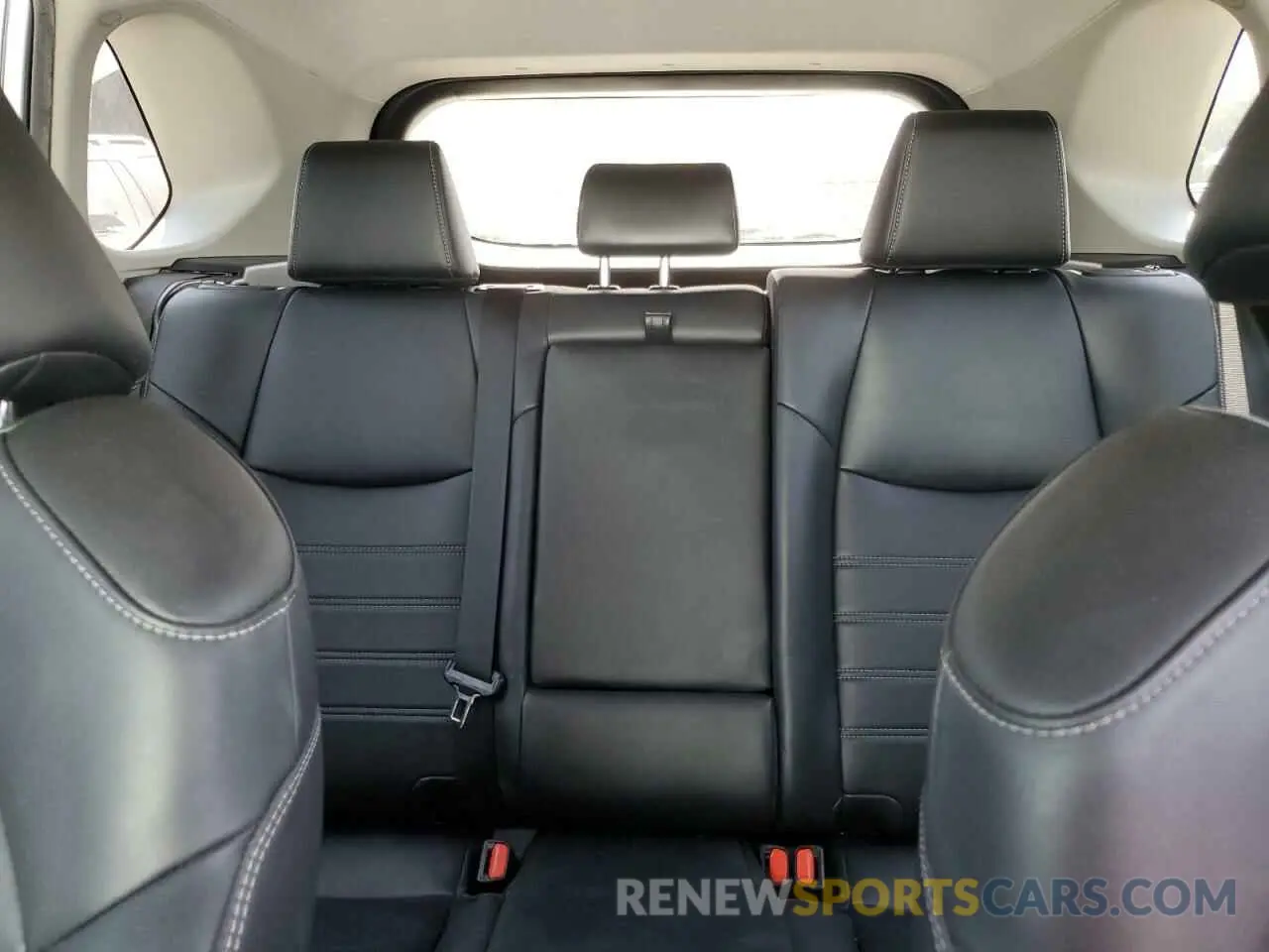 10 fotografías del automóvil dañado 2T3C1RFV7KW003994 TOYOTA RAV4 2019