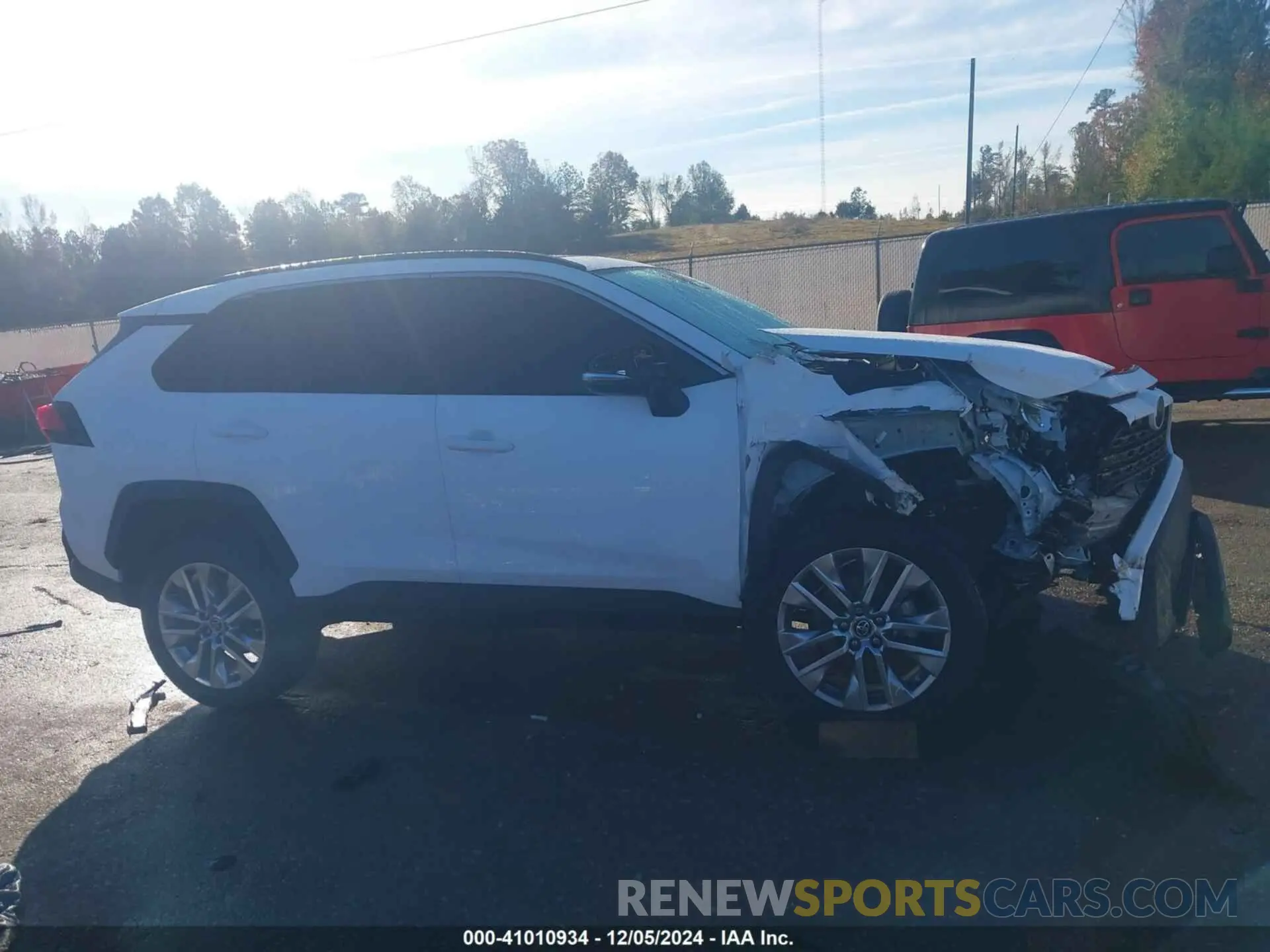 14 fotografías del automóvil dañado 2T3C1RFV7KW006202 TOYOTA RAV4 2019