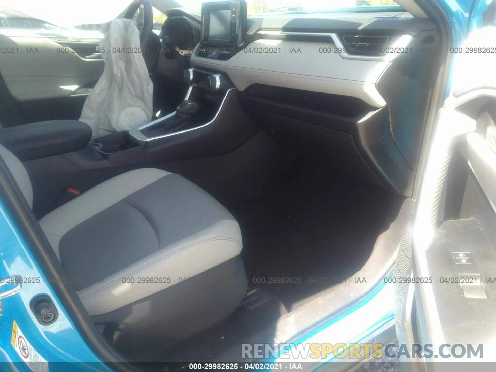 5 fotografías del automóvil dañado 2T3C1RFV7KW016955 TOYOTA RAV4 2019
