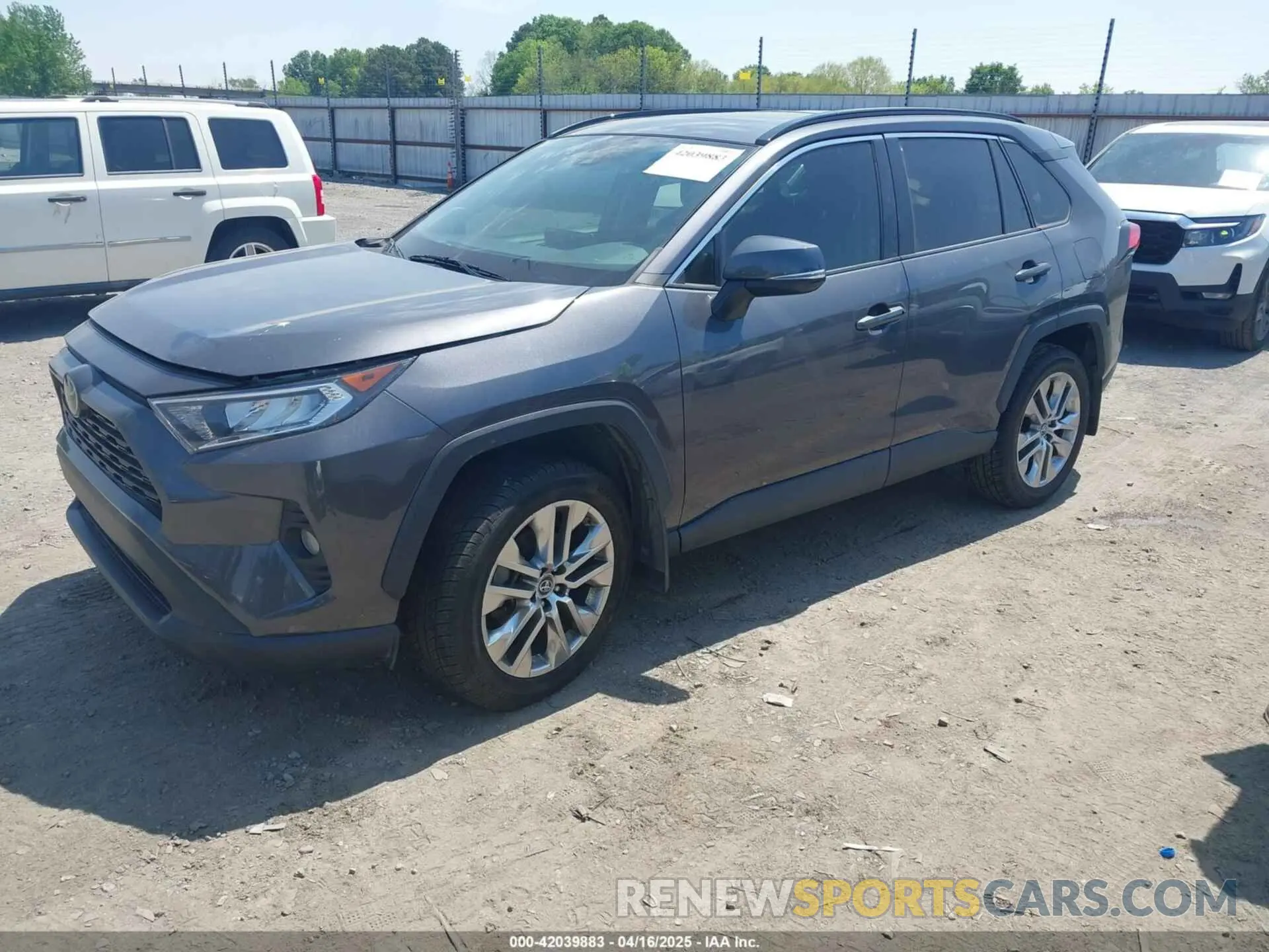 2 fotografías del automóvil dañado 2T3C1RFV8KW034994 TOYOTA RAV4 2019