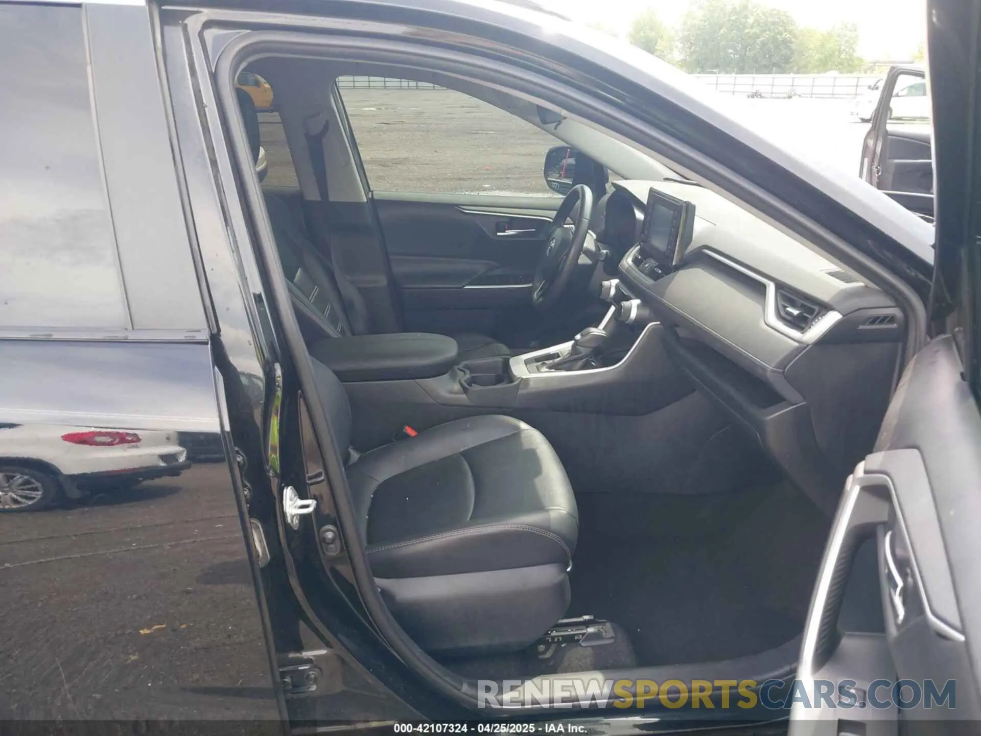 5 fotografías del automóvil dañado 2T3C1RFVXKC024209 TOYOTA RAV4 2019