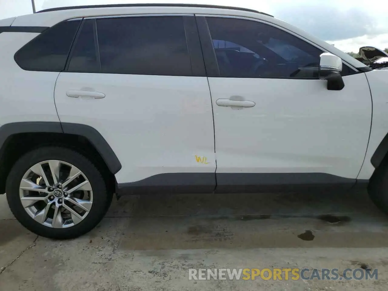 13 fotografías del automóvil dañado 2T3C1RFVXKW006596 TOYOTA RAV4 2019