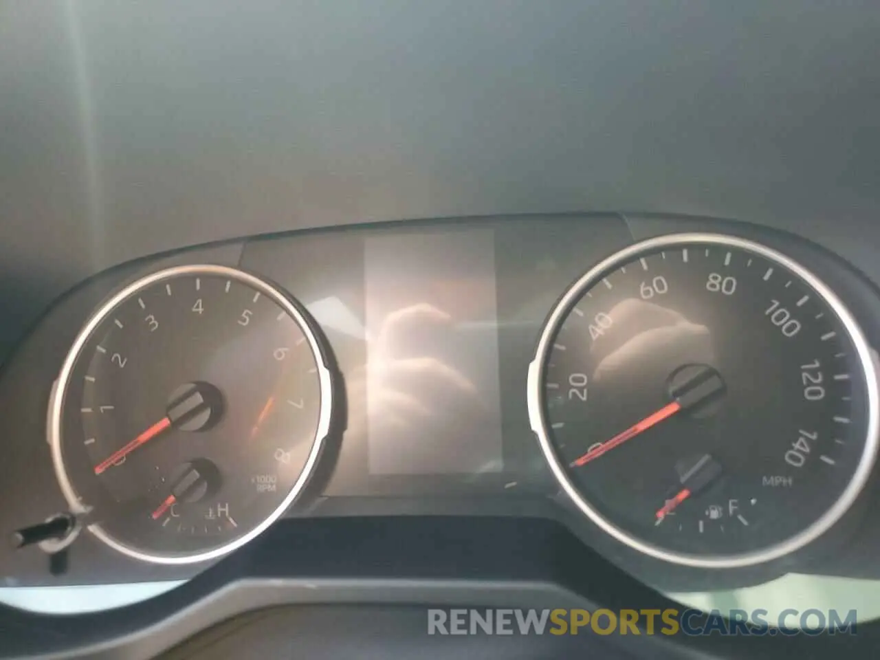 9 fotografías del automóvil dañado 2T3C1RFVXKW006596 TOYOTA RAV4 2019