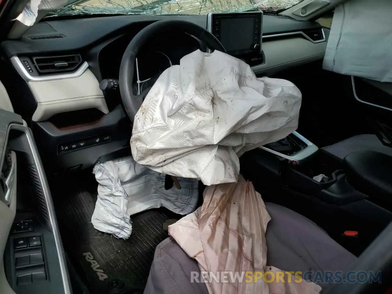 8 fotografías del automóvil dañado 2T3DWRFV1KW023048 TOYOTA RAV4 2019