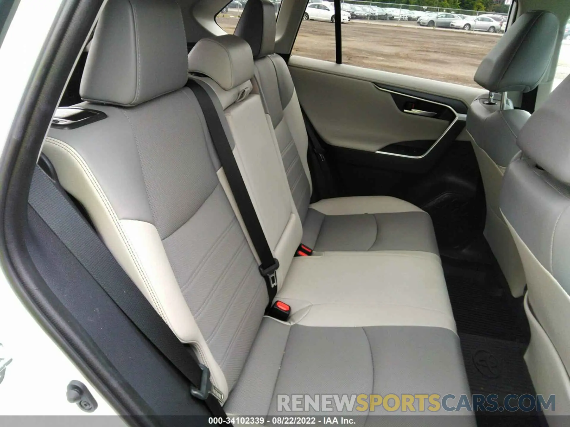 8 fotografías del automóvil dañado 2T3DWRFV4KW018703 TOYOTA RAV4 2019