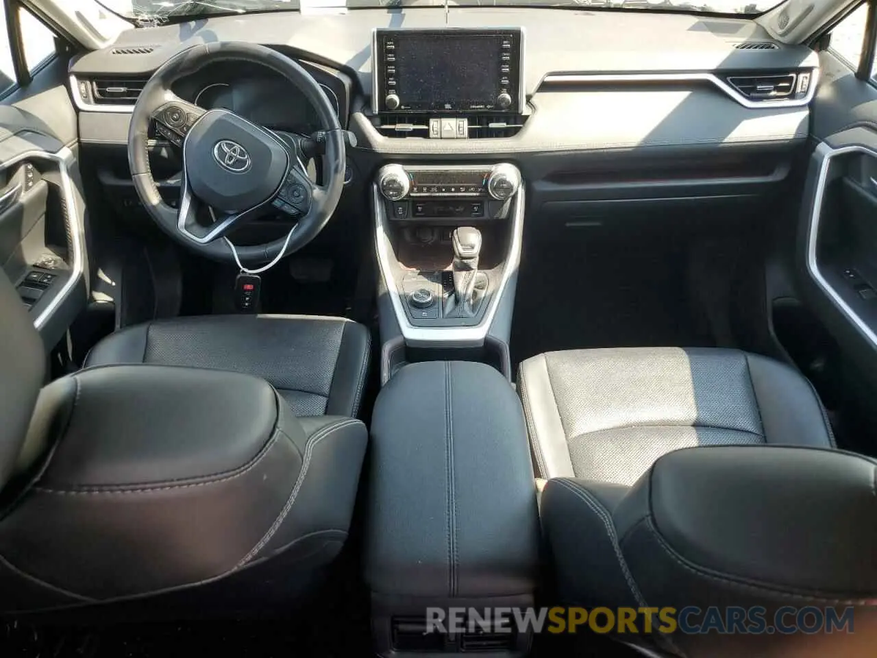 8 fotografías del automóvil dañado 2T3DWRFV6KW023515 TOYOTA RAV4 2019