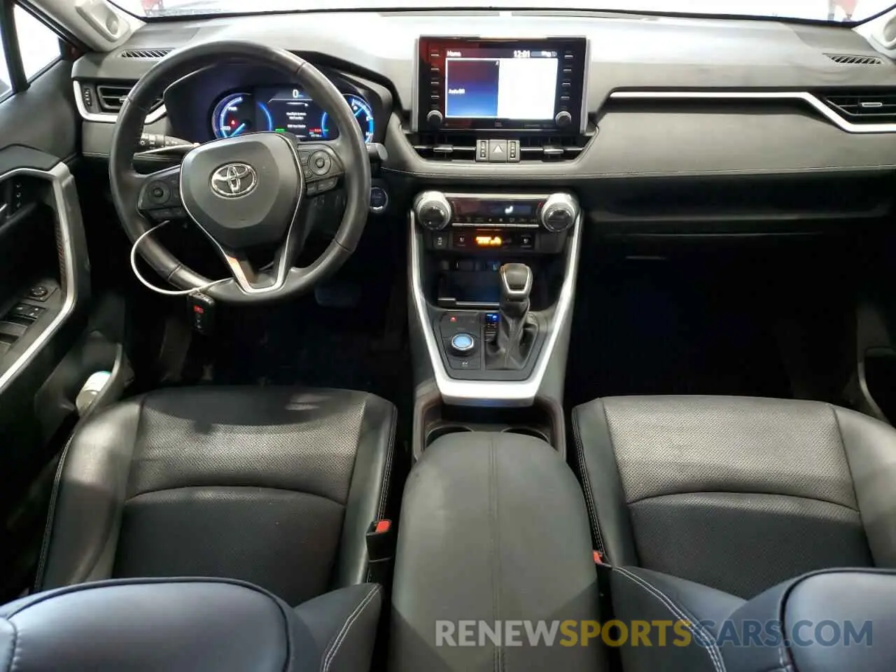8 fotografías del automóvil dañado 2T3DWRFV8KW028473 TOYOTA RAV4 2019
