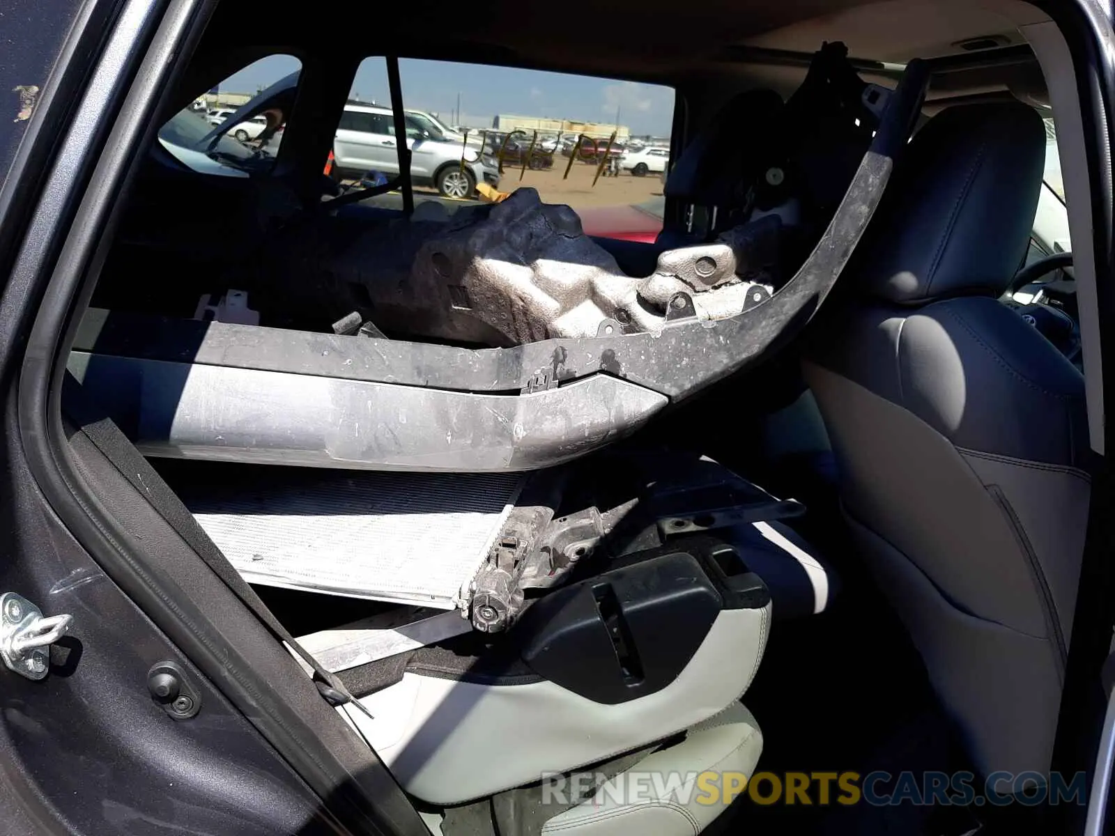 6 fotografías del automóvil dañado 2T3DWRFV9KW042477 TOYOTA RAV4 2019