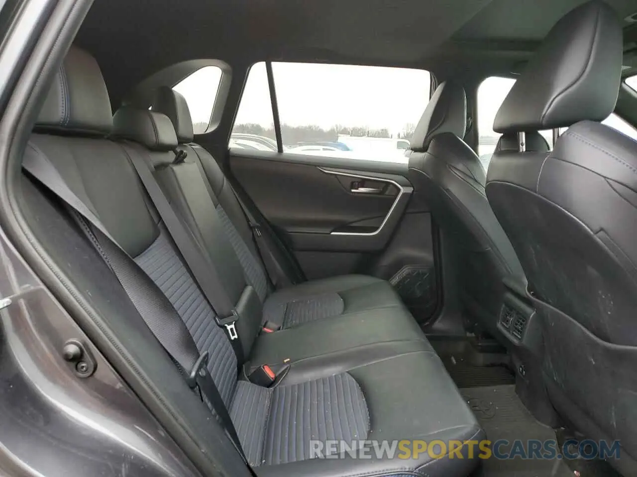 11 fotografías del automóvil dañado 2T3EWRFV1KW021191 TOYOTA RAV4 2019