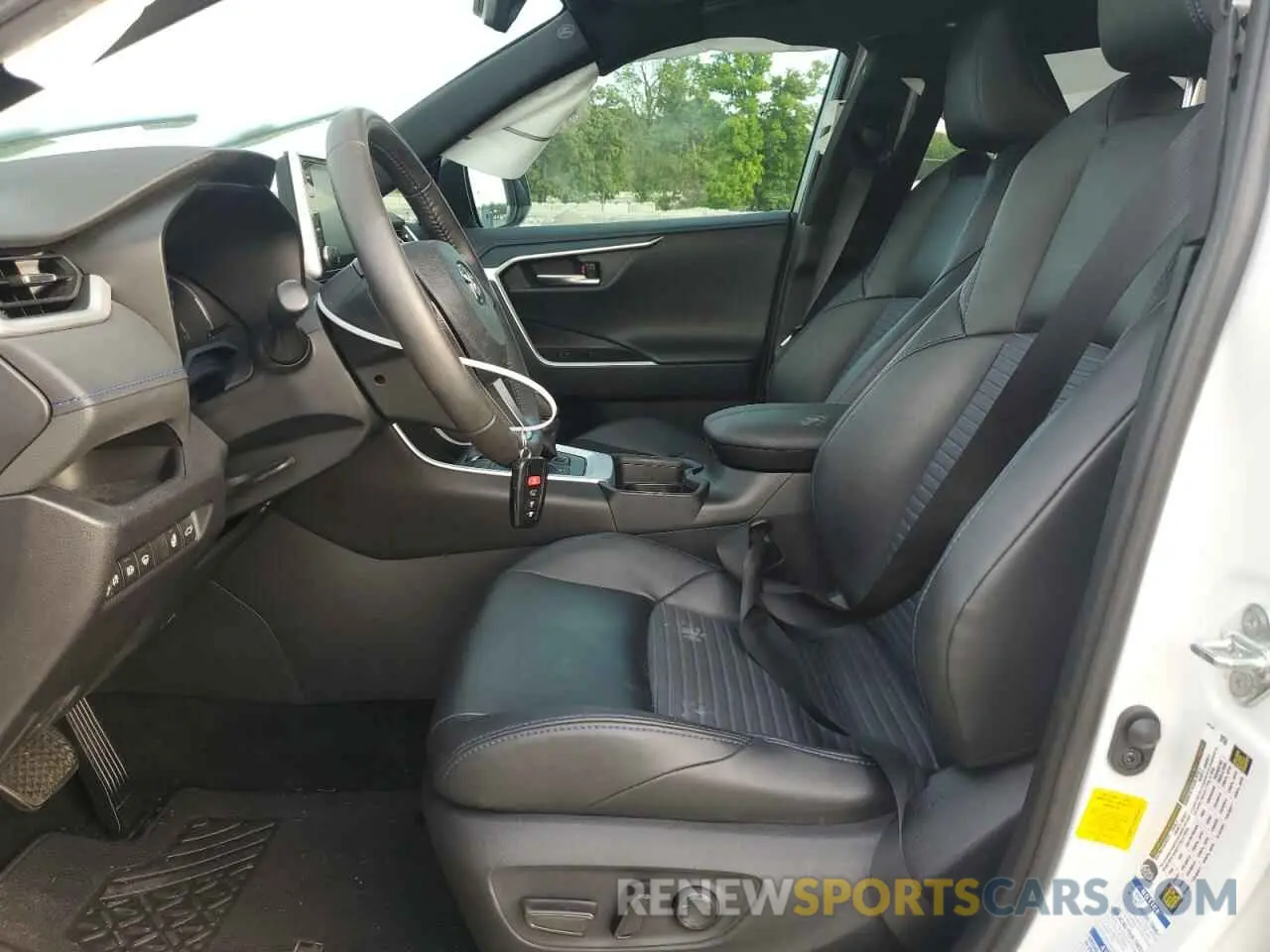 7 fotografías del automóvil dañado 2T3EWRFV2KW003413 TOYOTA RAV4 2019