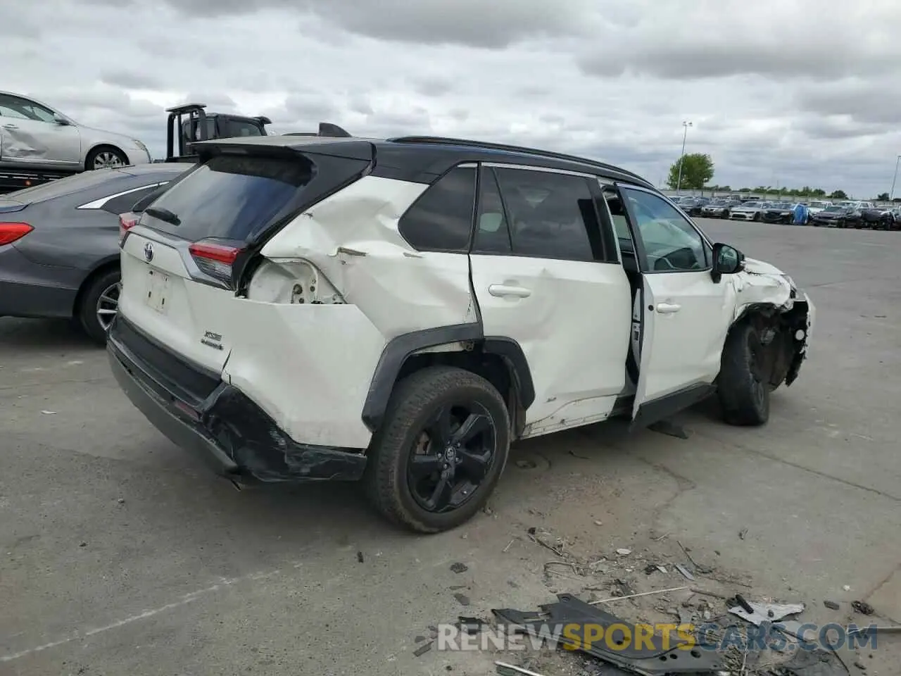 3 fotografías del automóvil dañado 2T3EWRFV7KW031840 TOYOTA RAV4 2019