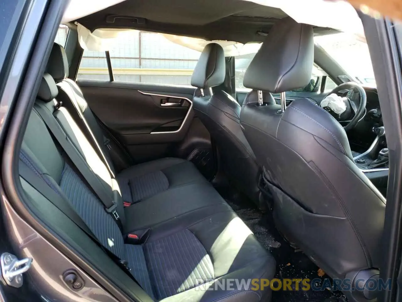 6 fotografías del automóvil dañado 2T3EWRFV8KW013590 TOYOTA RAV4 2019