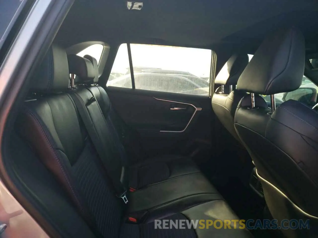 6 fotografías del automóvil dañado 2T3EWRFV8KW034004 TOYOTA RAV4 2019