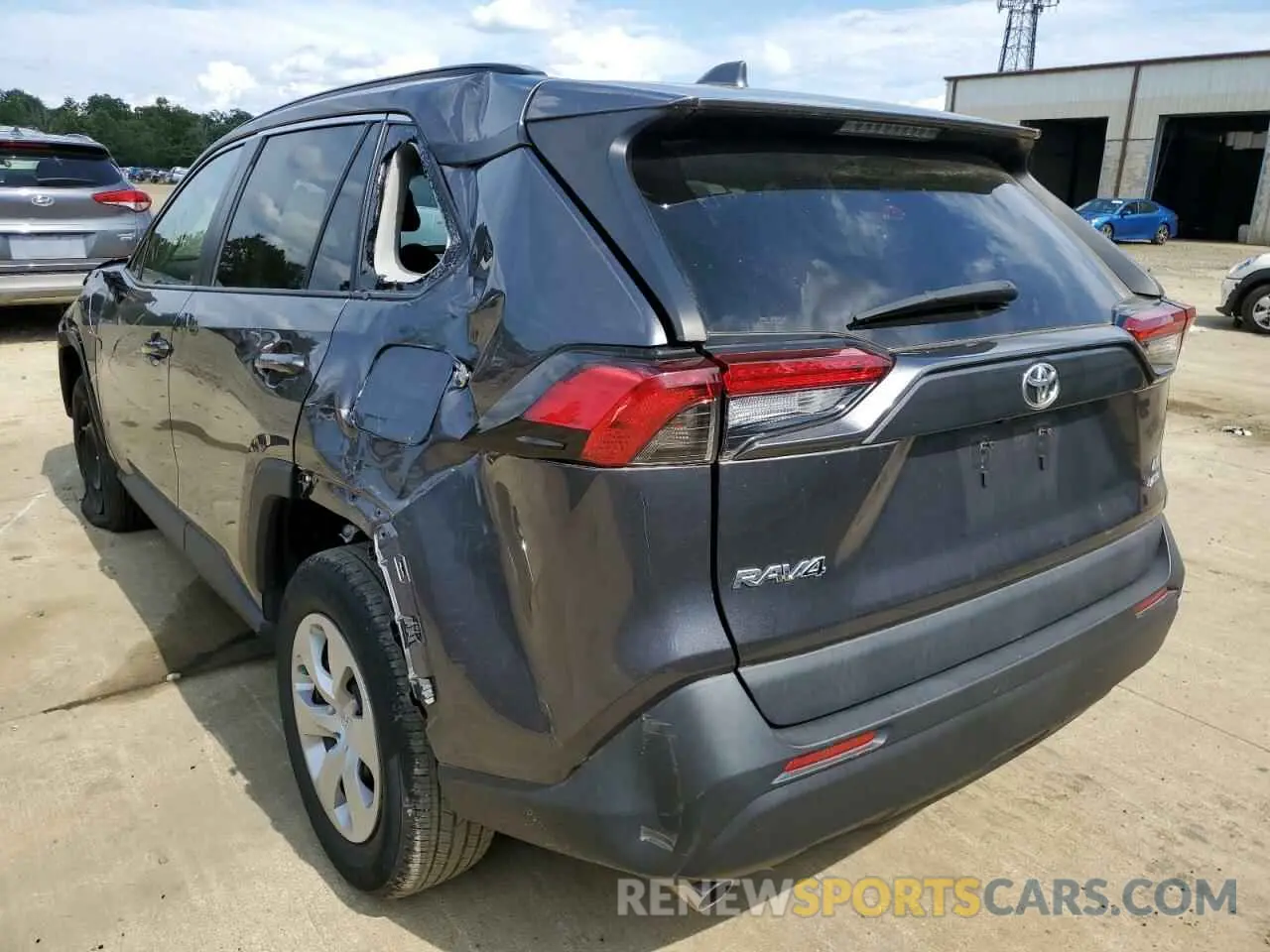 3 fotografías del automóvil dañado 2T3F1RFV0KC006122 TOYOTA RAV4 2019