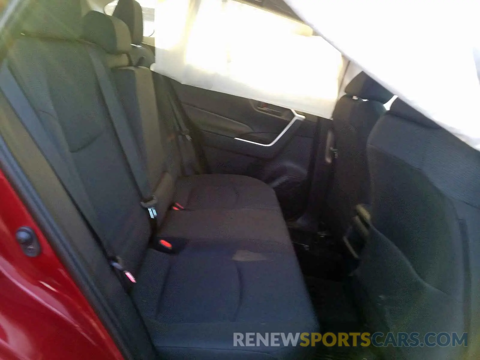 6 fotografías del automóvil dañado 2T3F1RFV0KW078727 TOYOTA RAV4 2019